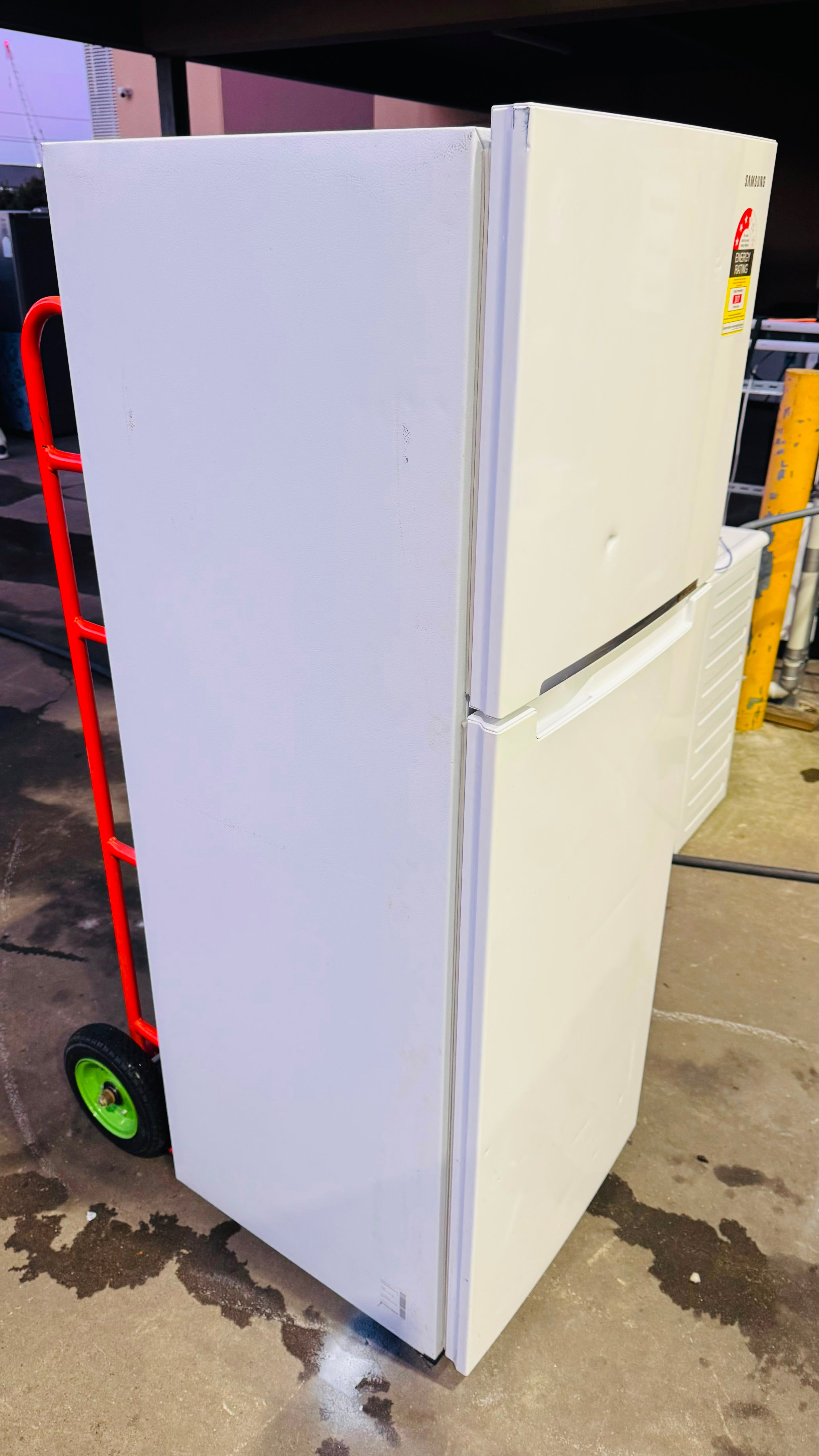 SAMSUNG 343 LITRES FRIDGE FREEZER