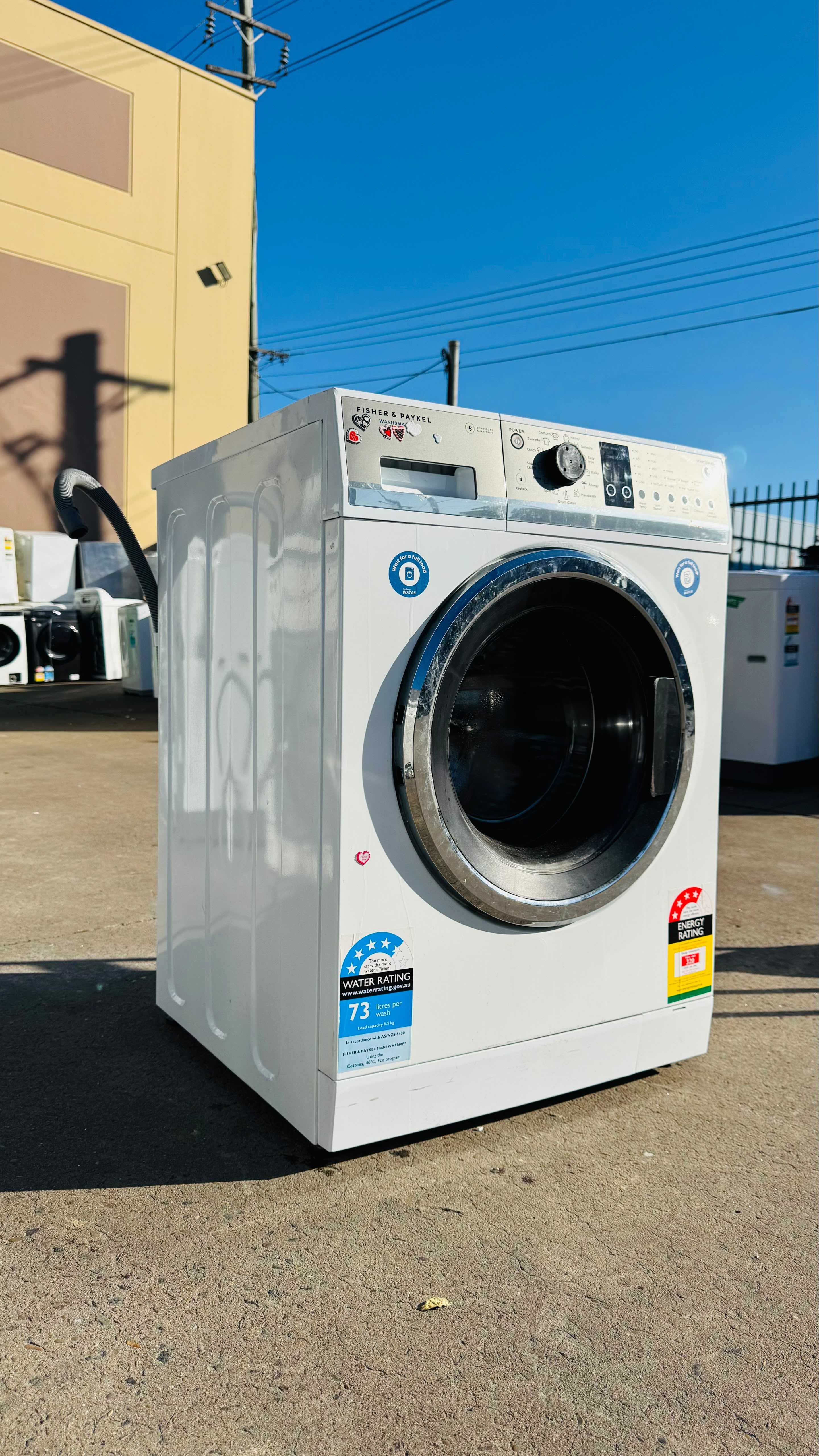 FISHER AND PAYKEL 8.5KGS FRONT LOADER WASHING MACHINE