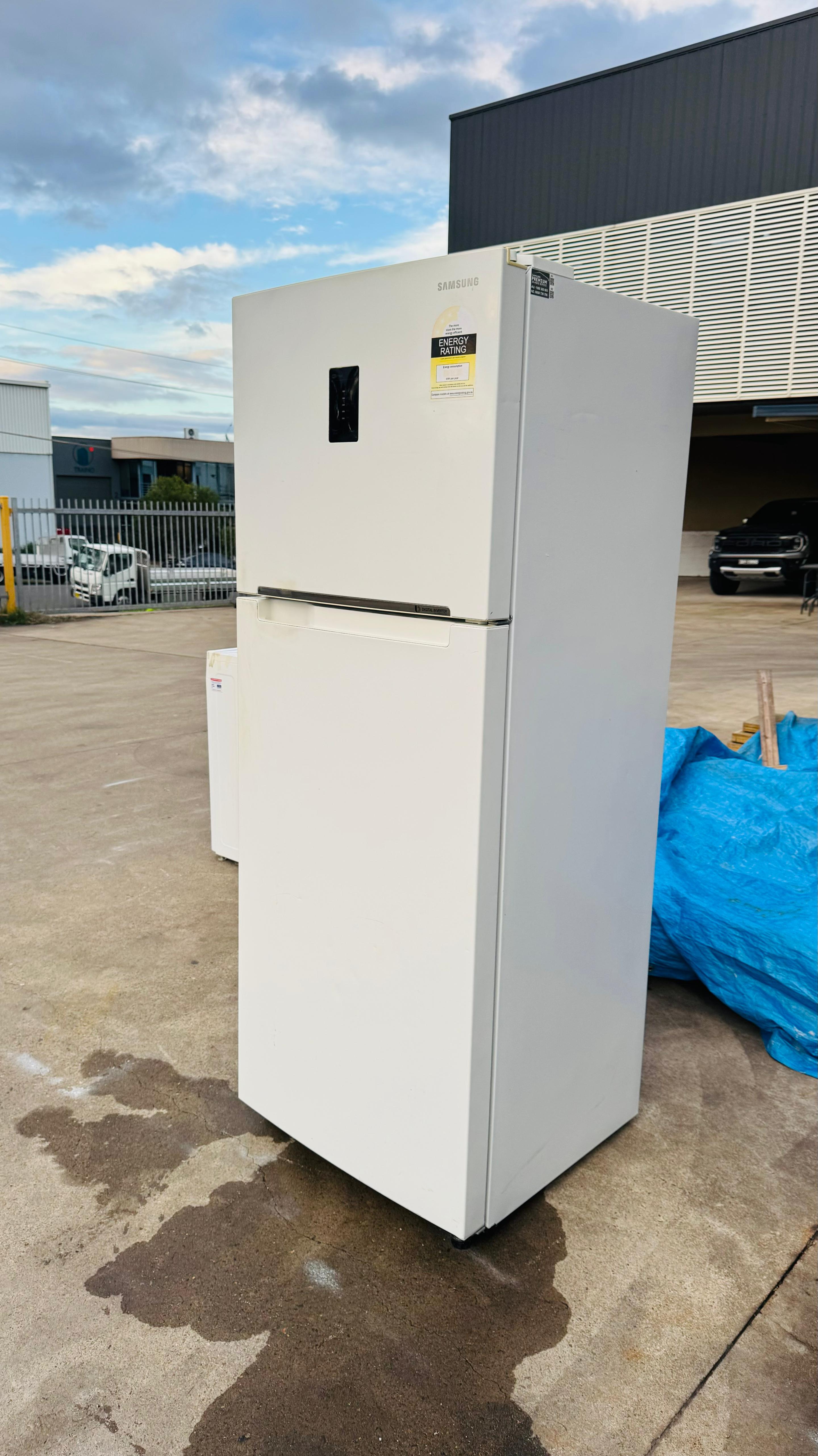 SAMSUNG 415 LITRES FRIDGE FREEZER