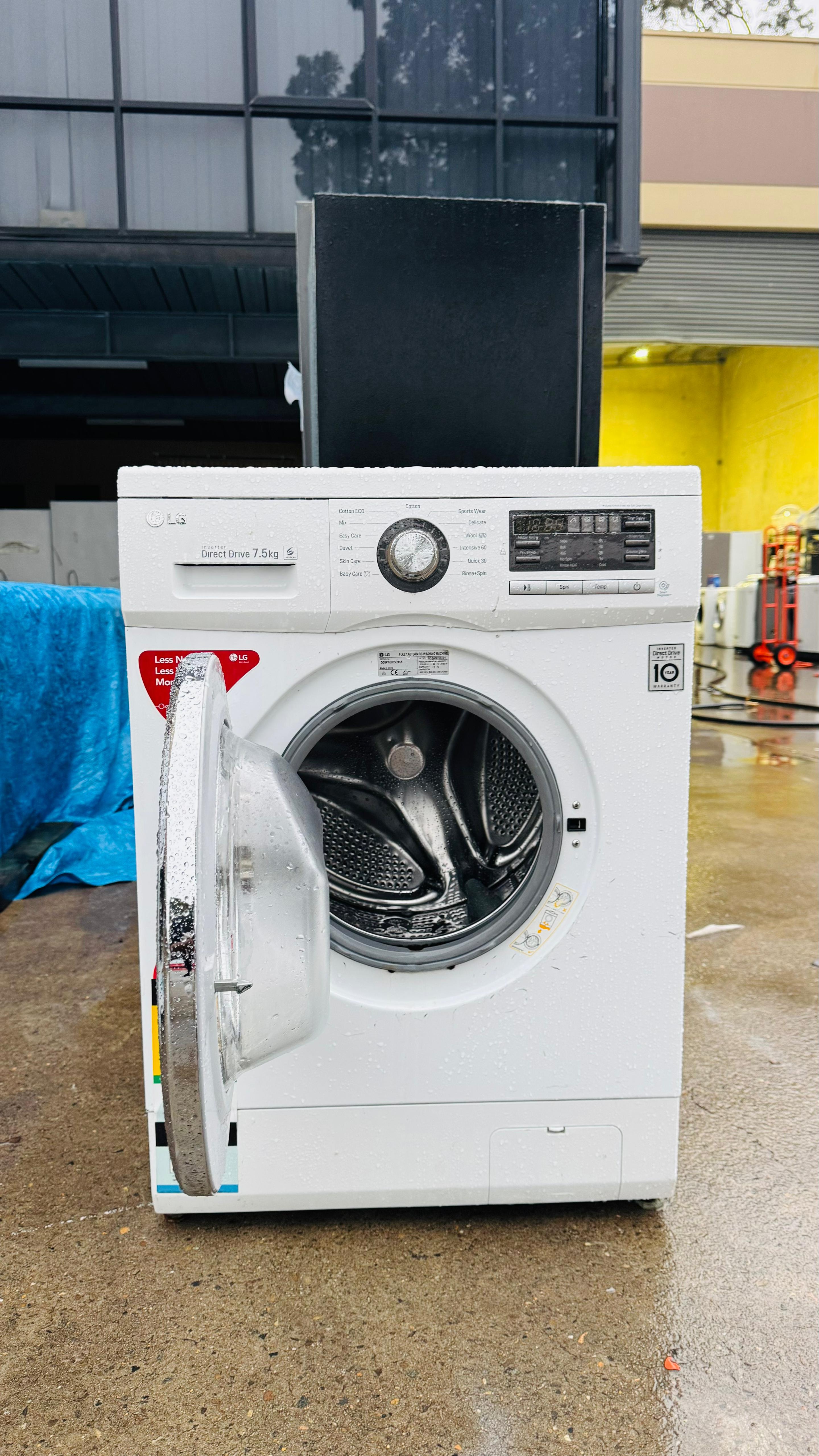LG 7.5KGS FRONT LOADER WASHING MACHINE