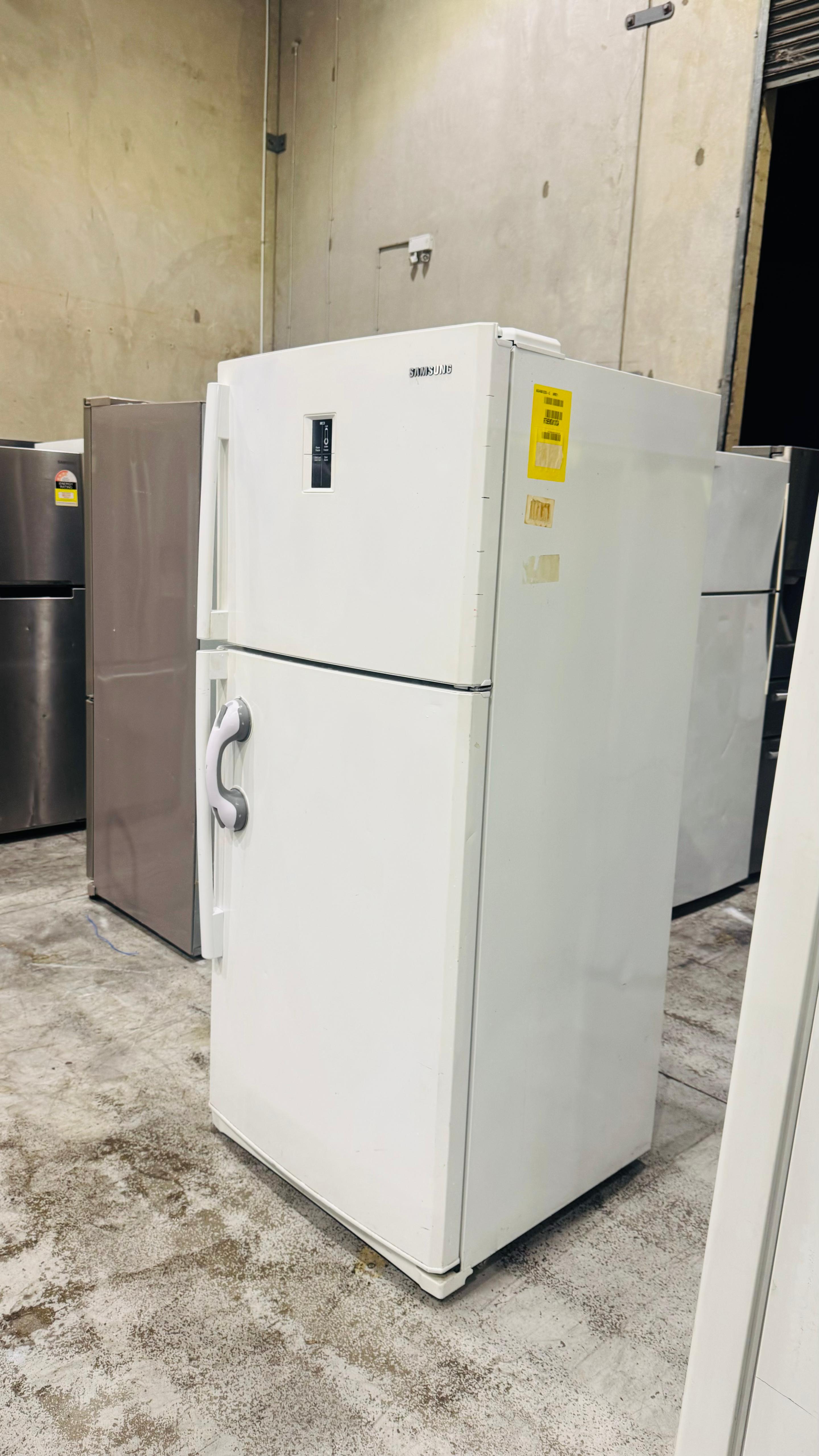 SAMSUNG 512 LITRES FRIDGE FREEZER