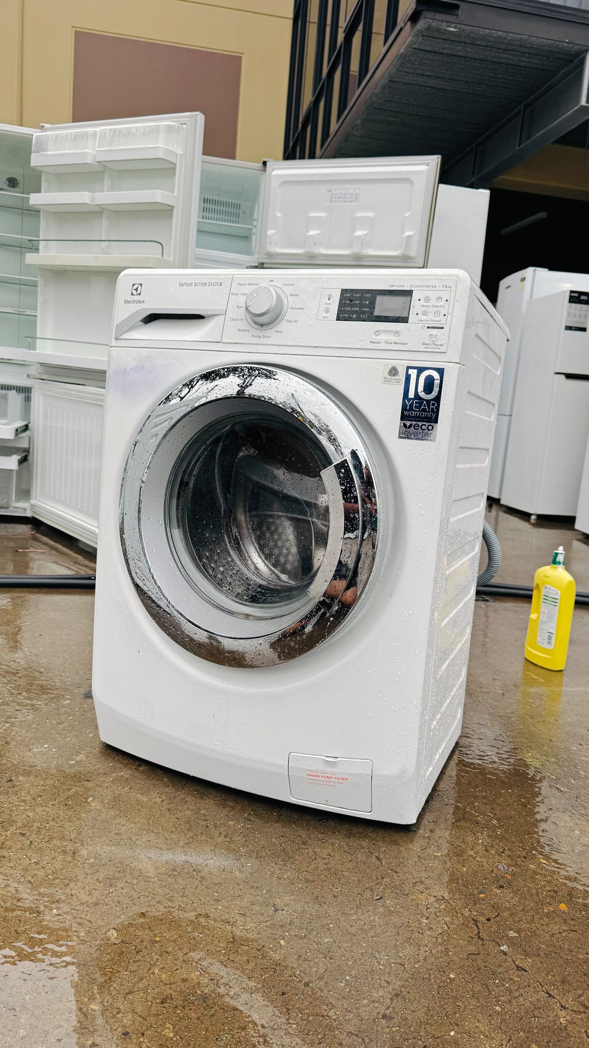 ELECTROLUX 7.5KGS FRONT LOADER WASHING MACHINE