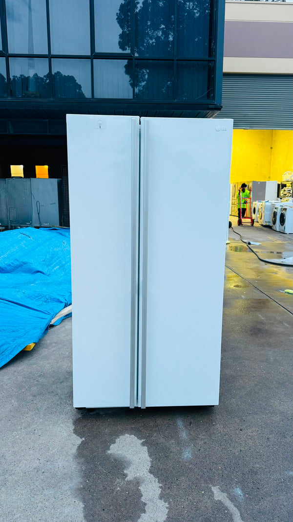LG 581 LITRES SIDE BY SIDE FRIDGE FREEZER