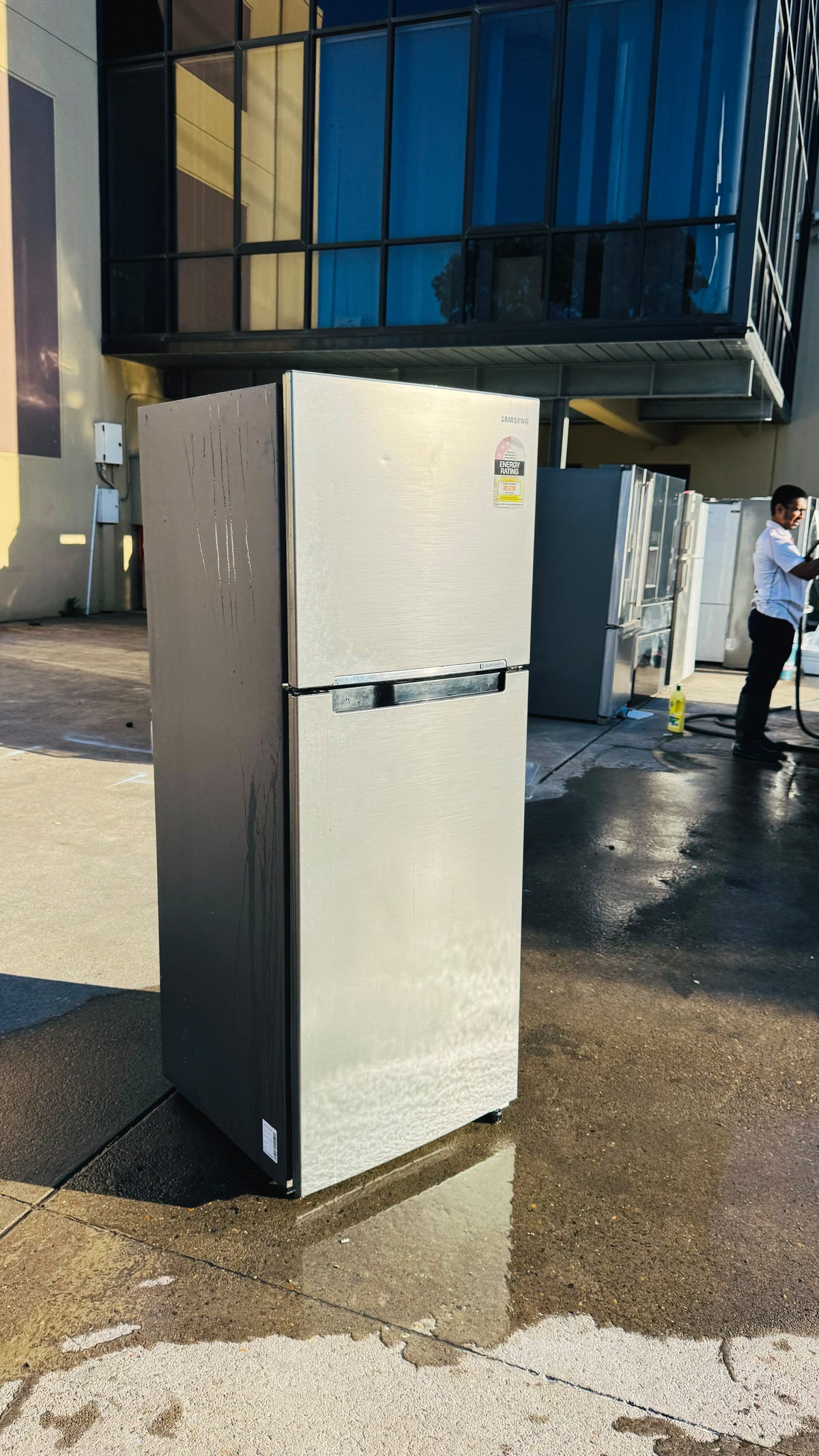SAMSUNG 318 LITRES FRIDGE FREEZER