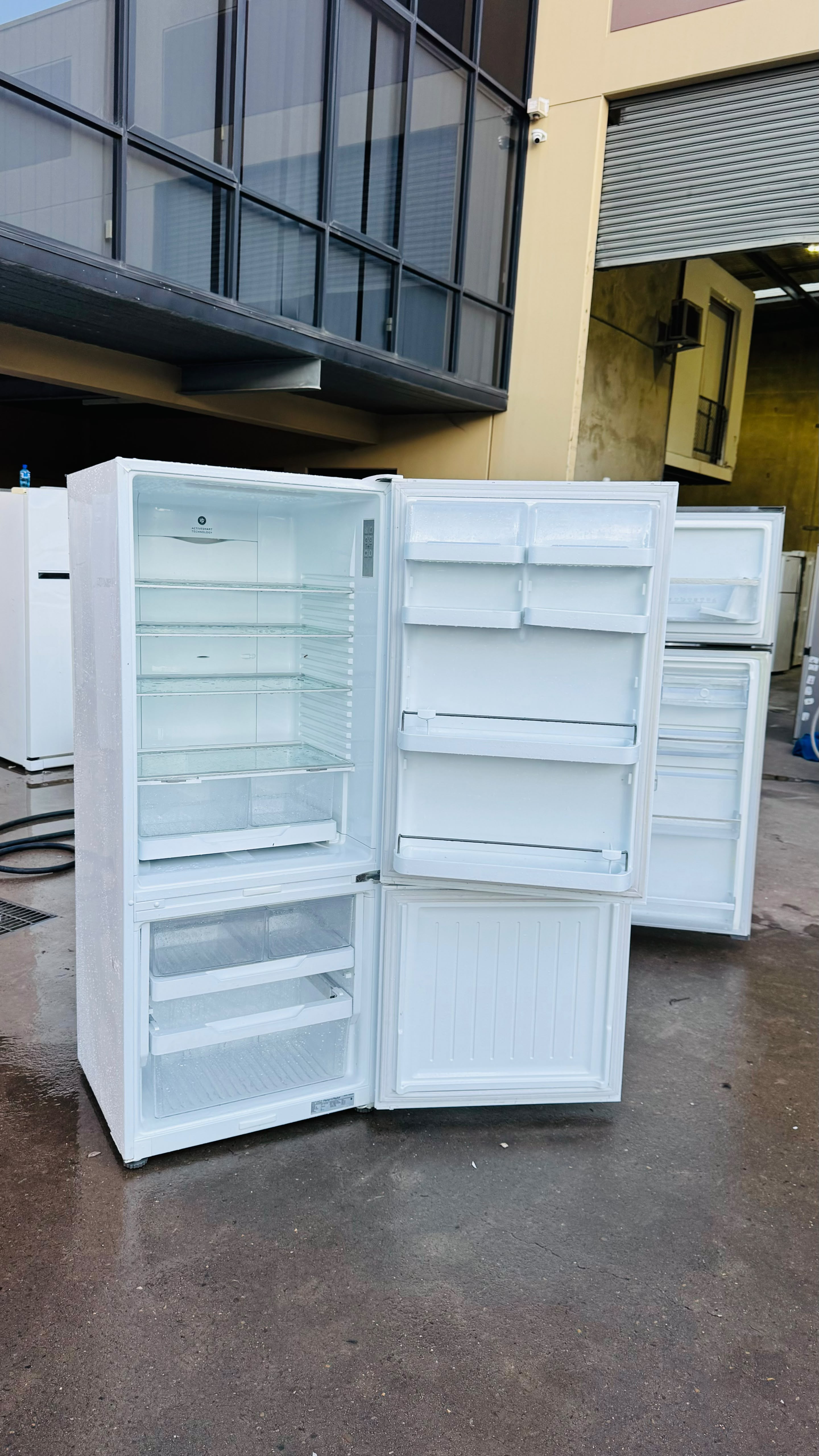 FISHER AND PAYKEL 442 LITRES FRIDGE FREEZER