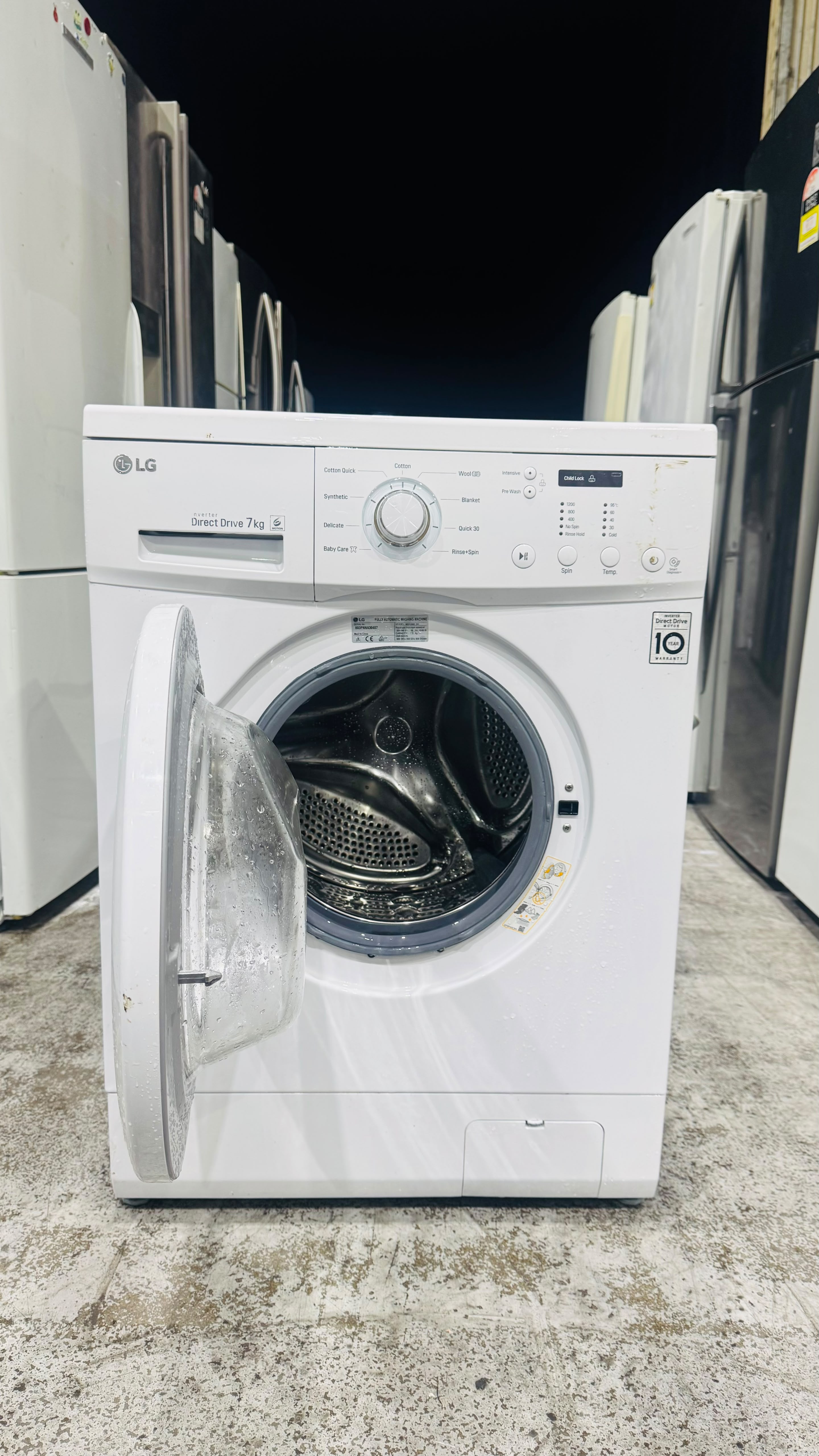 LG 7KGS FRONT LOADER WASHING MACHINE