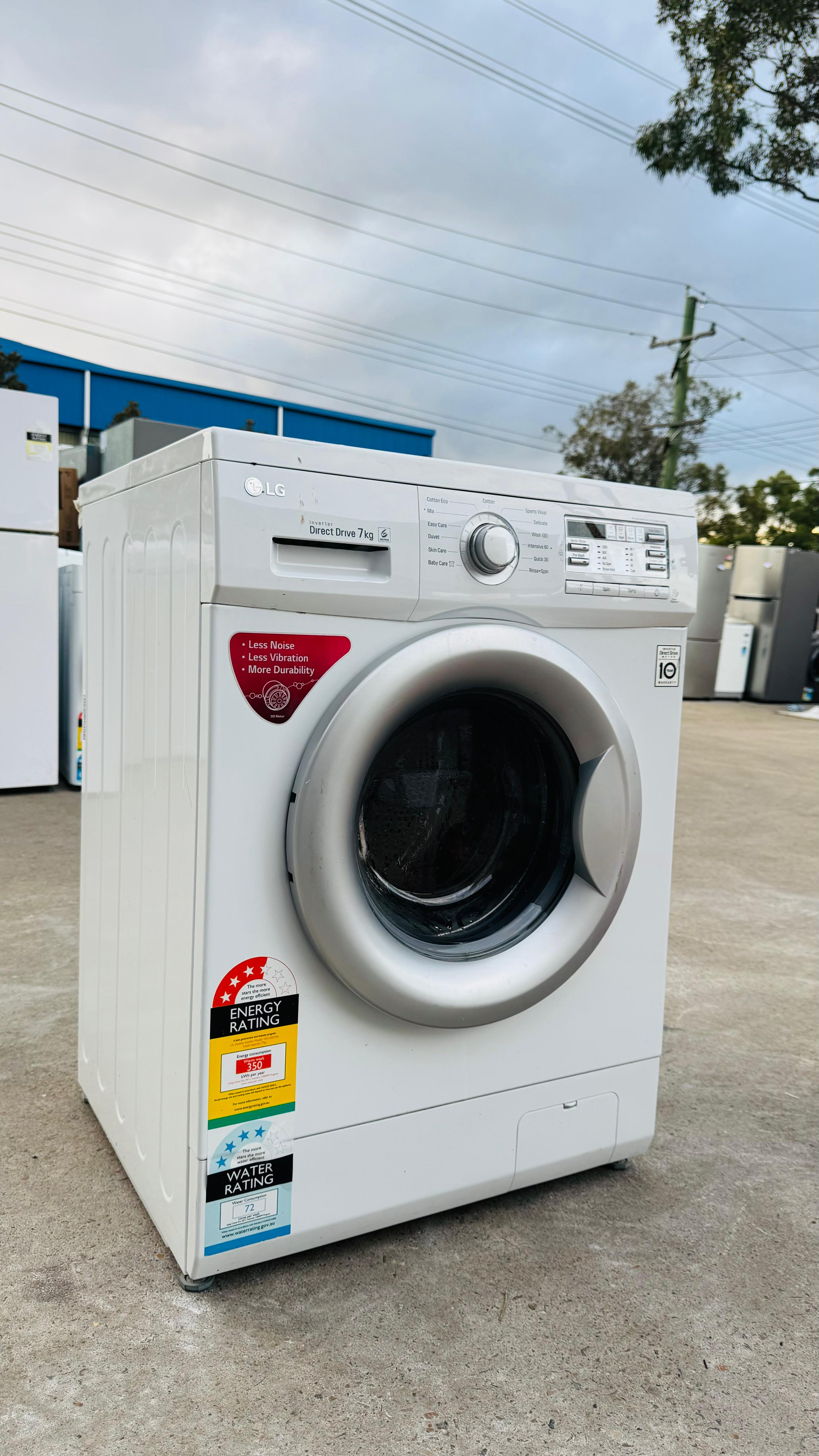 LG 7KGS FRONT LOADER WASHING MACHINE