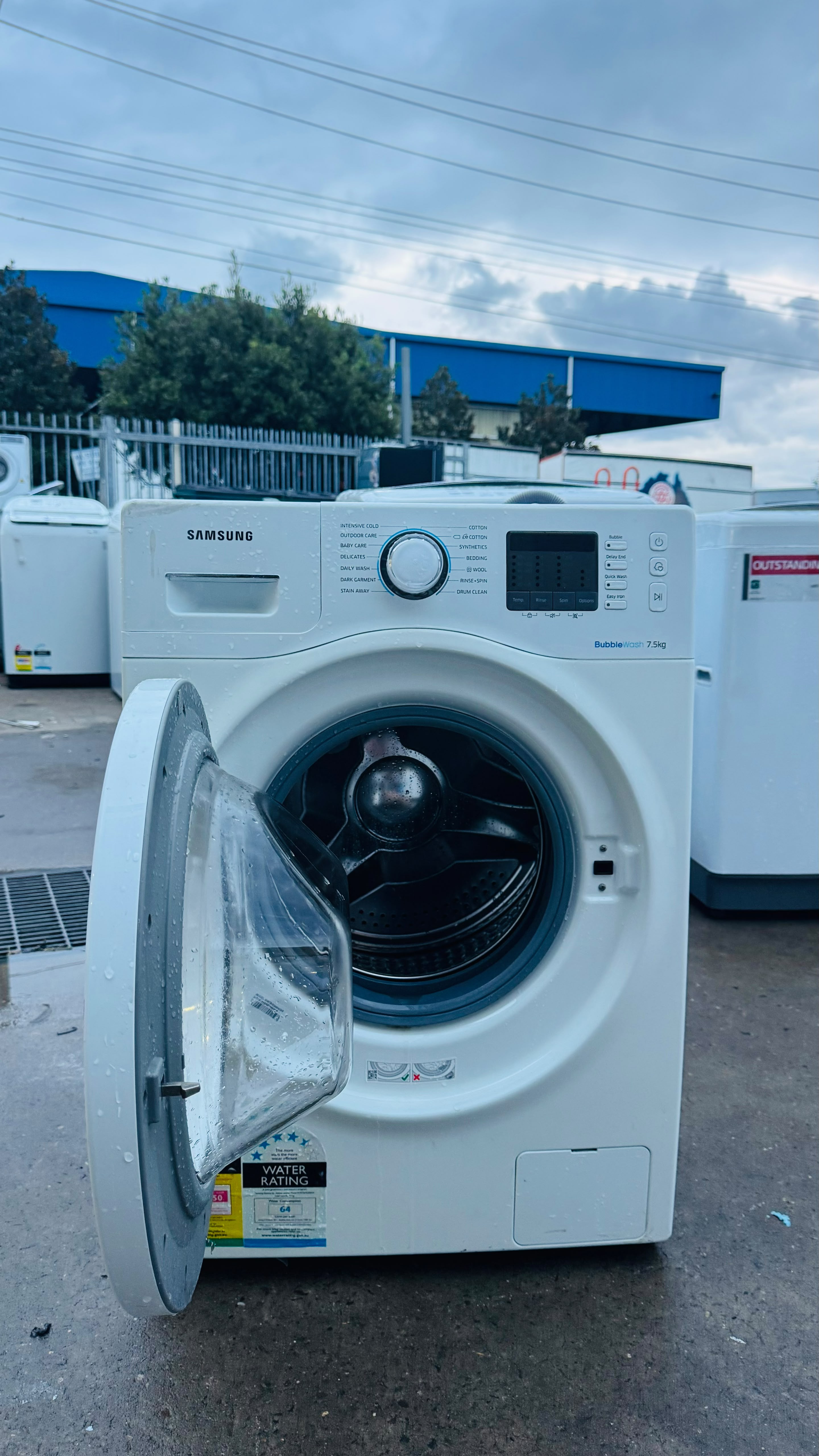 SAMSUNG 7.5KGS FRONT LOADER WASHING MACHINE