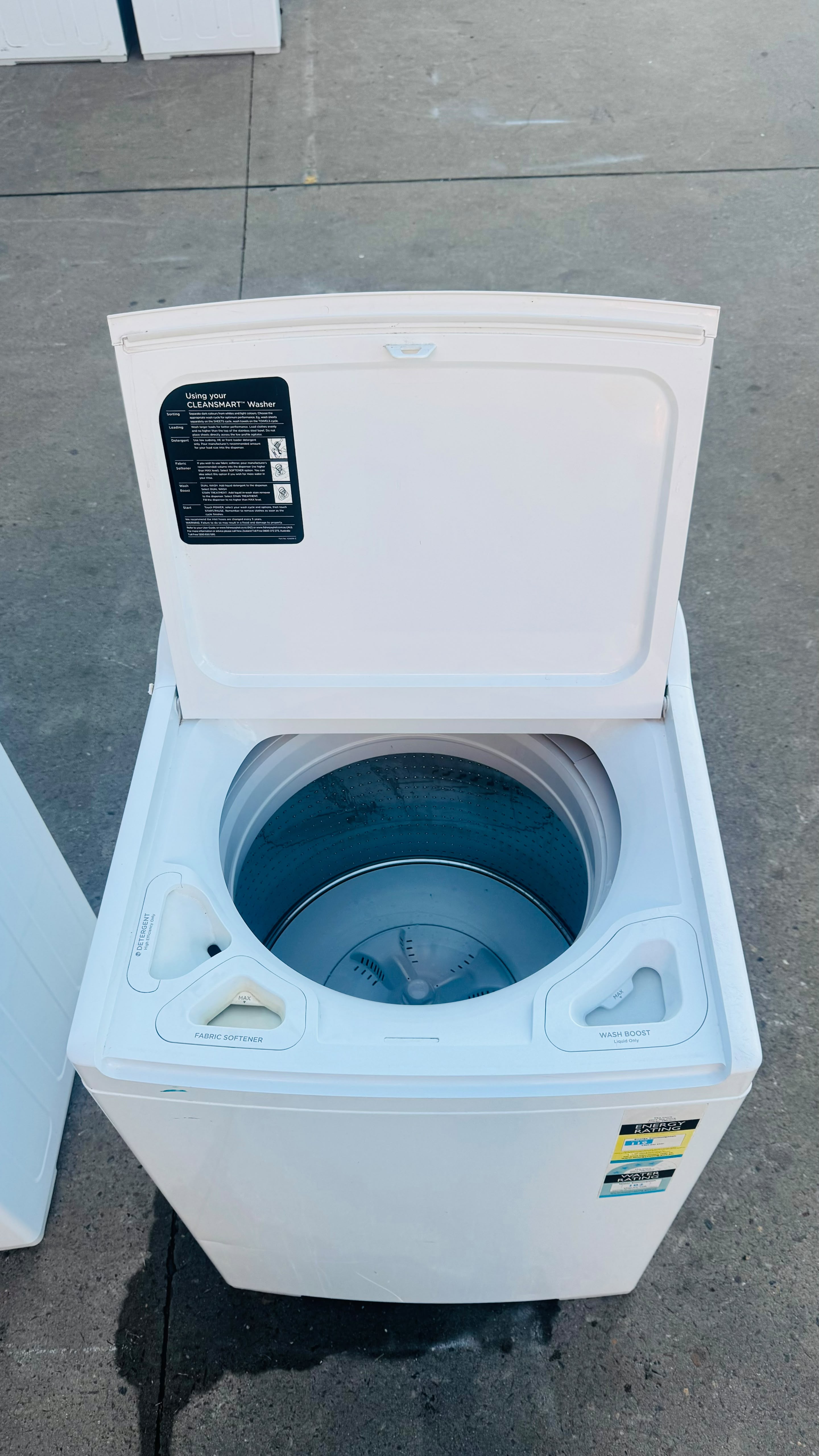 FISHER AND PAYKEL 10KGS TOP LOADER WASHING MACHINE