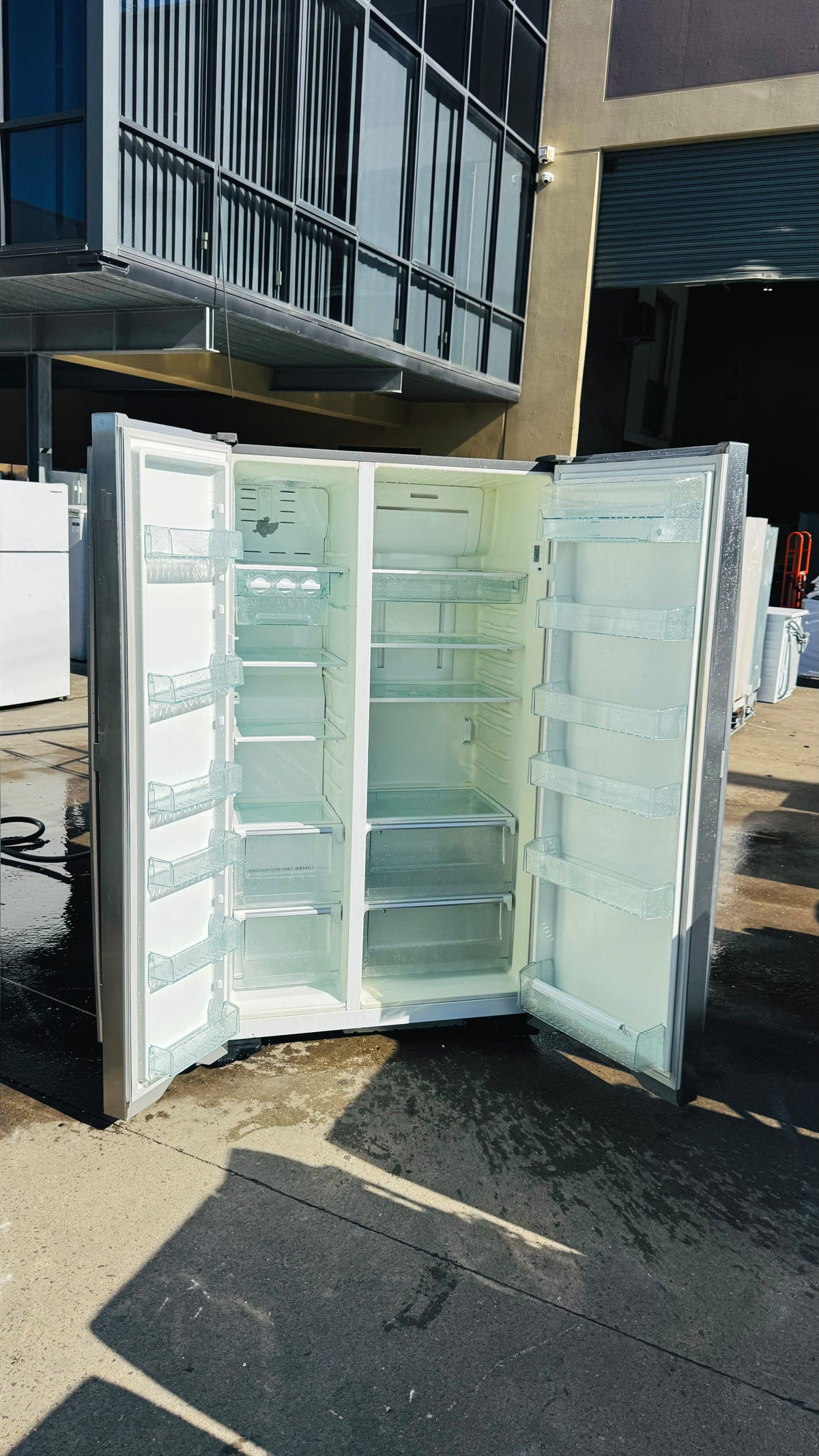 WESTINGHOUSE SIDE BY SIDE 700 LITRES FRIDGE FREEZER