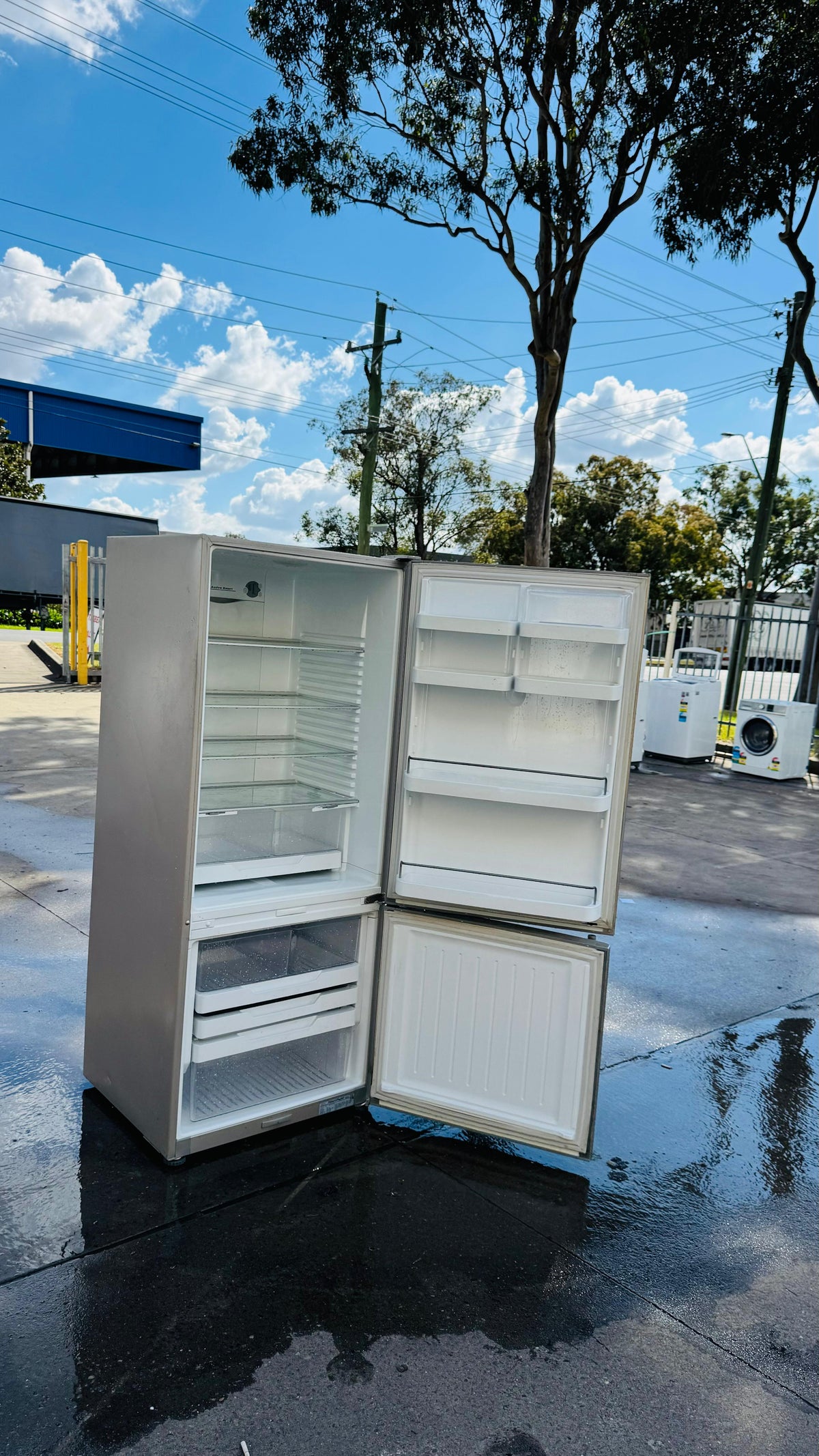 FISHER AND PAYKEL 442 LITRES FRIDGE FREEZER