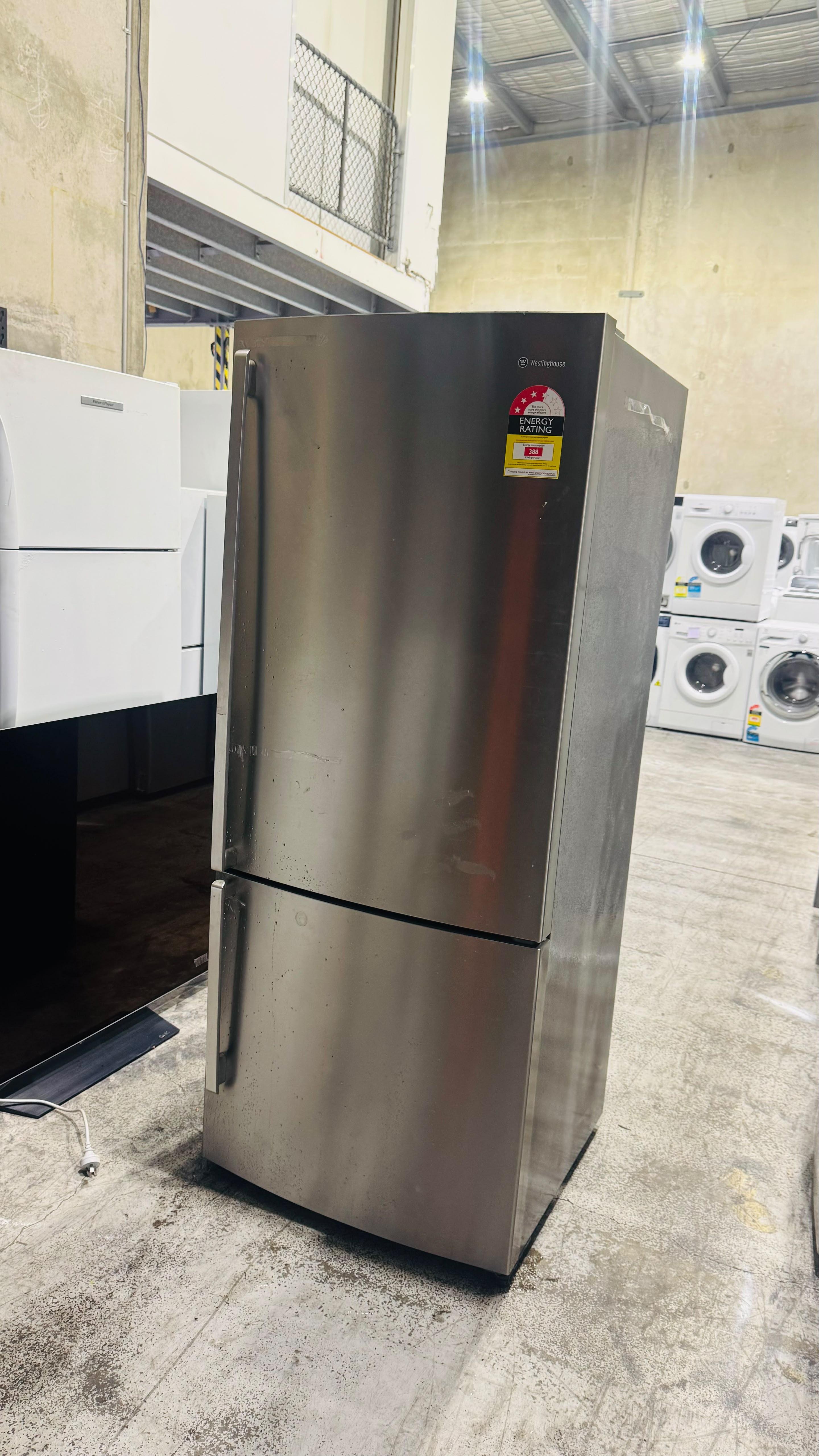 WESTING HOUSE 454 LITRES FRIDGE FREEZER