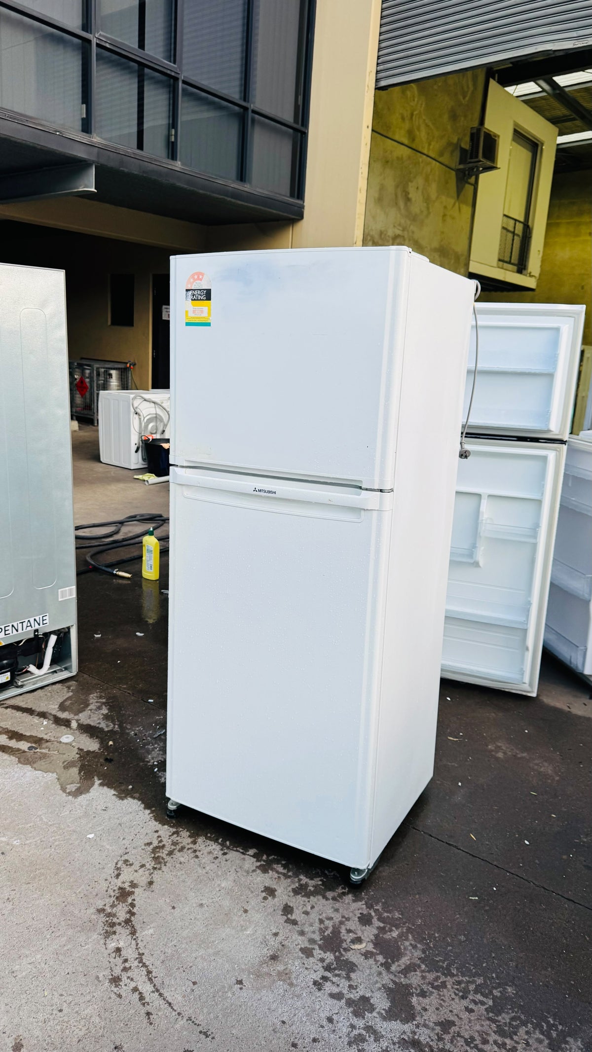MITSUBUSHI 420 LITRES FRIDGE FREEZER