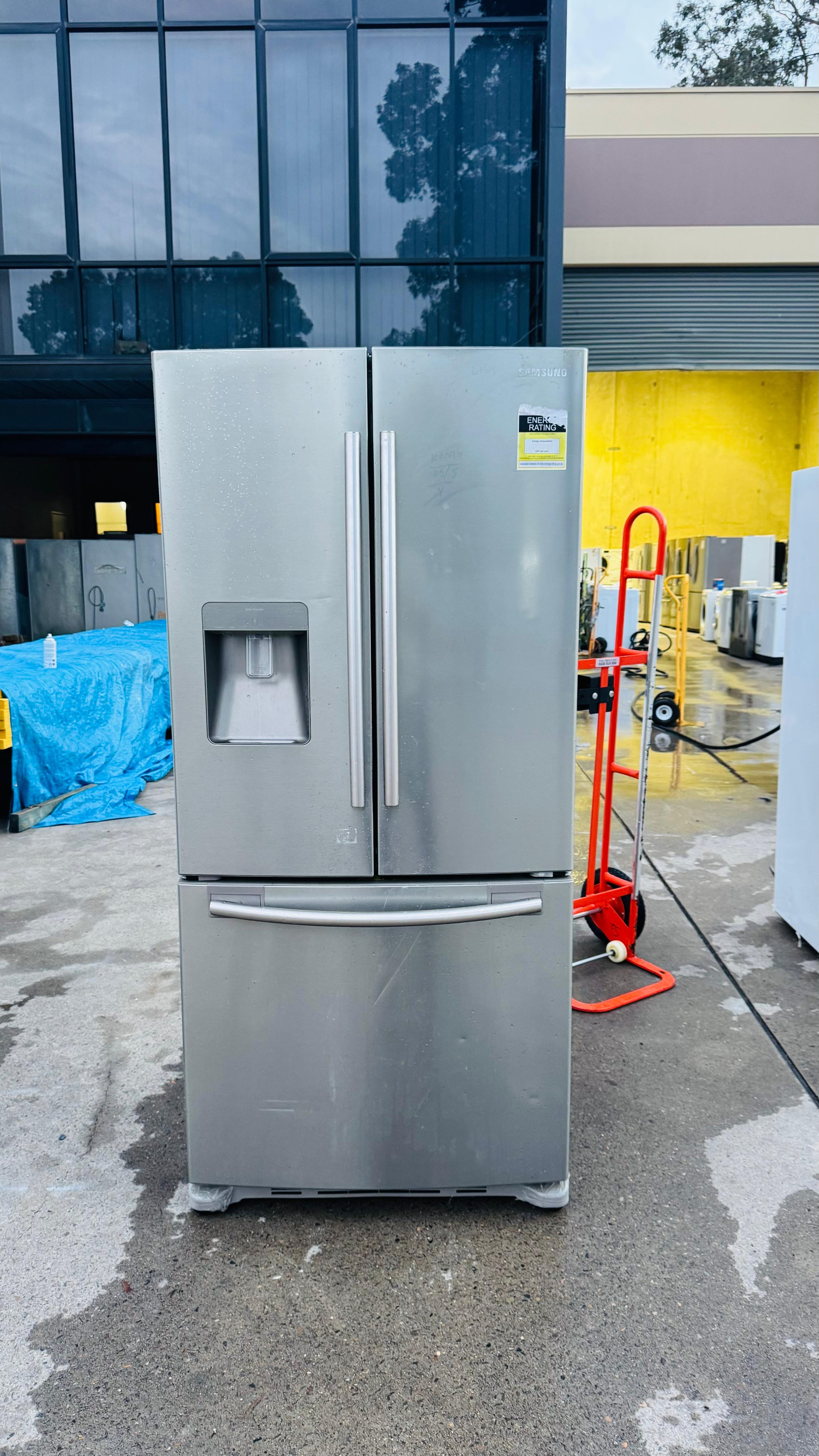 SAMSUNG 579 LITRES FRENCH DOOR FRIDGE FREEZER