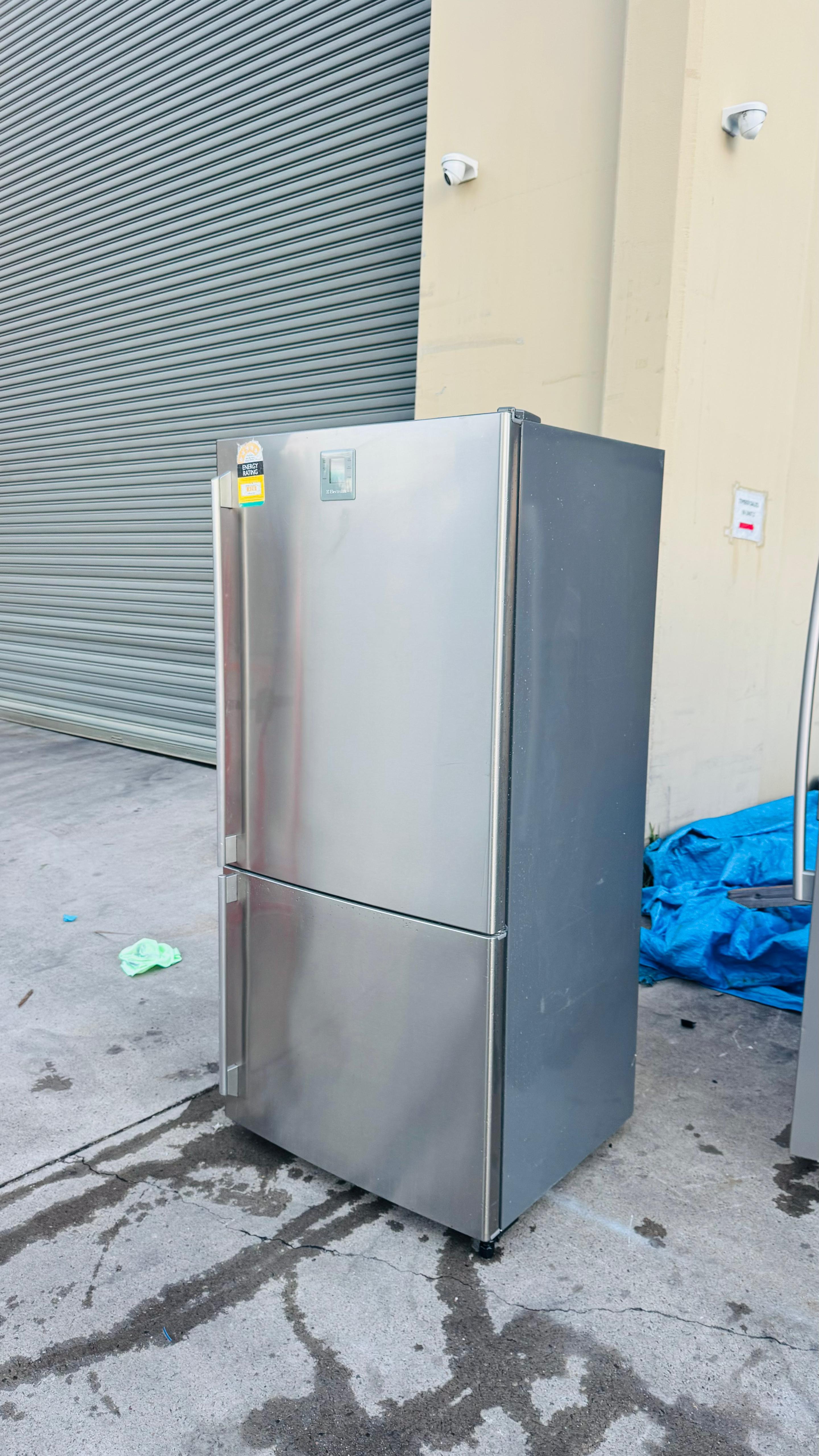 ELECTROLUX 510 LITRES FRIDGE FREEZER