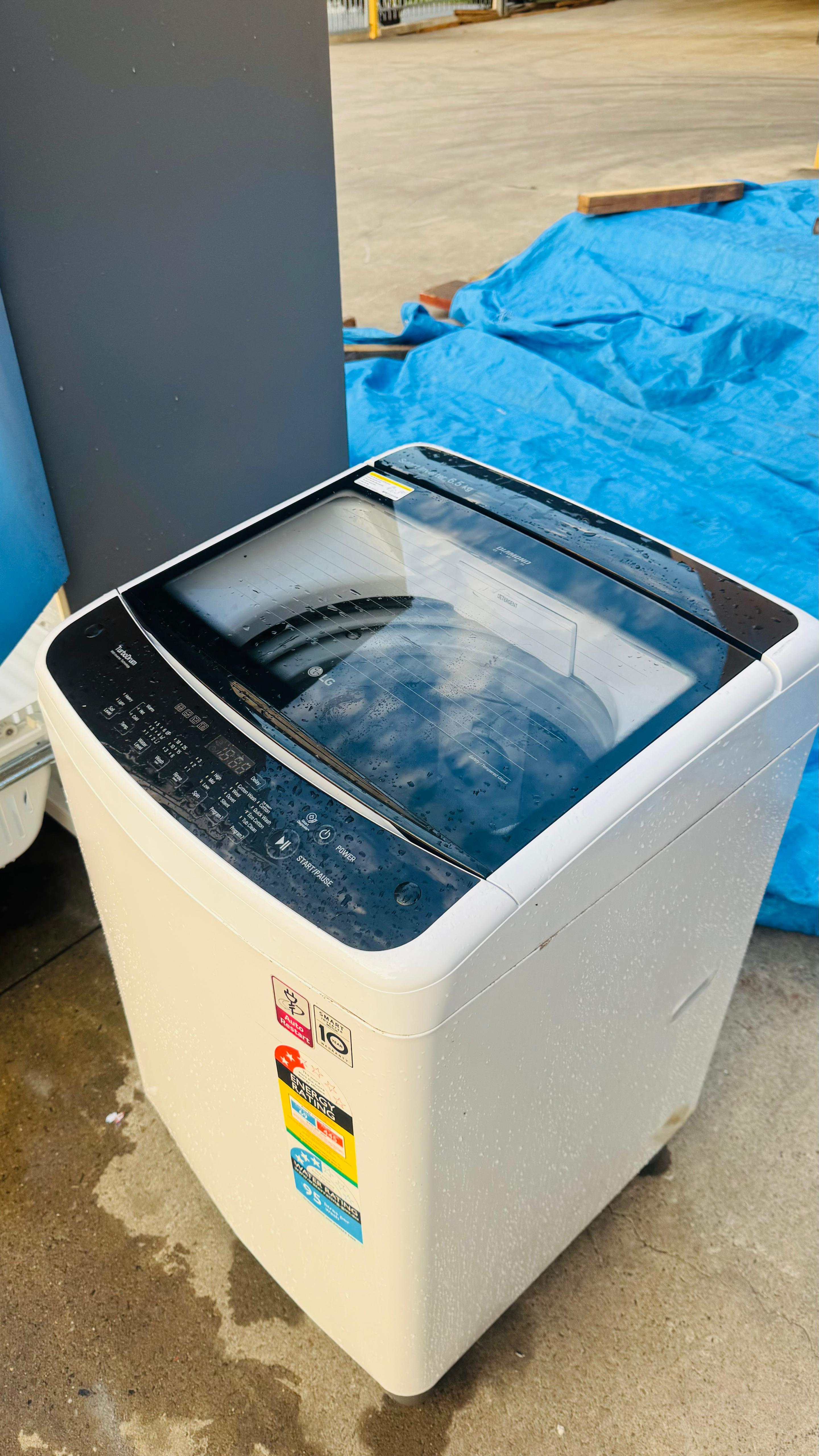 LG 6.5 KGS TOP LOADER WASHING MACHINE