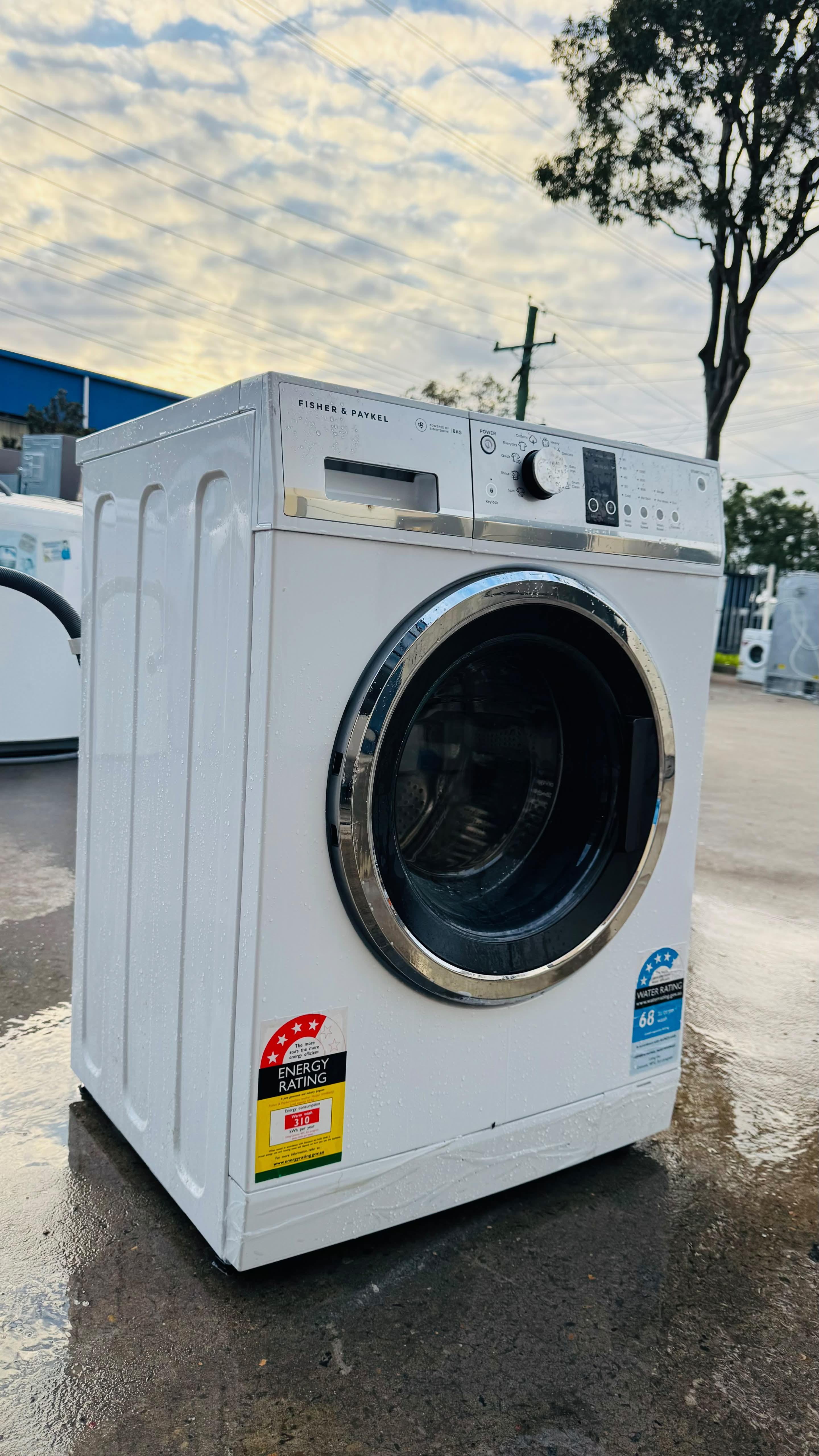 FISHER AND PAYKEL 8KGS FRONT LOADER WASHING MACHINE