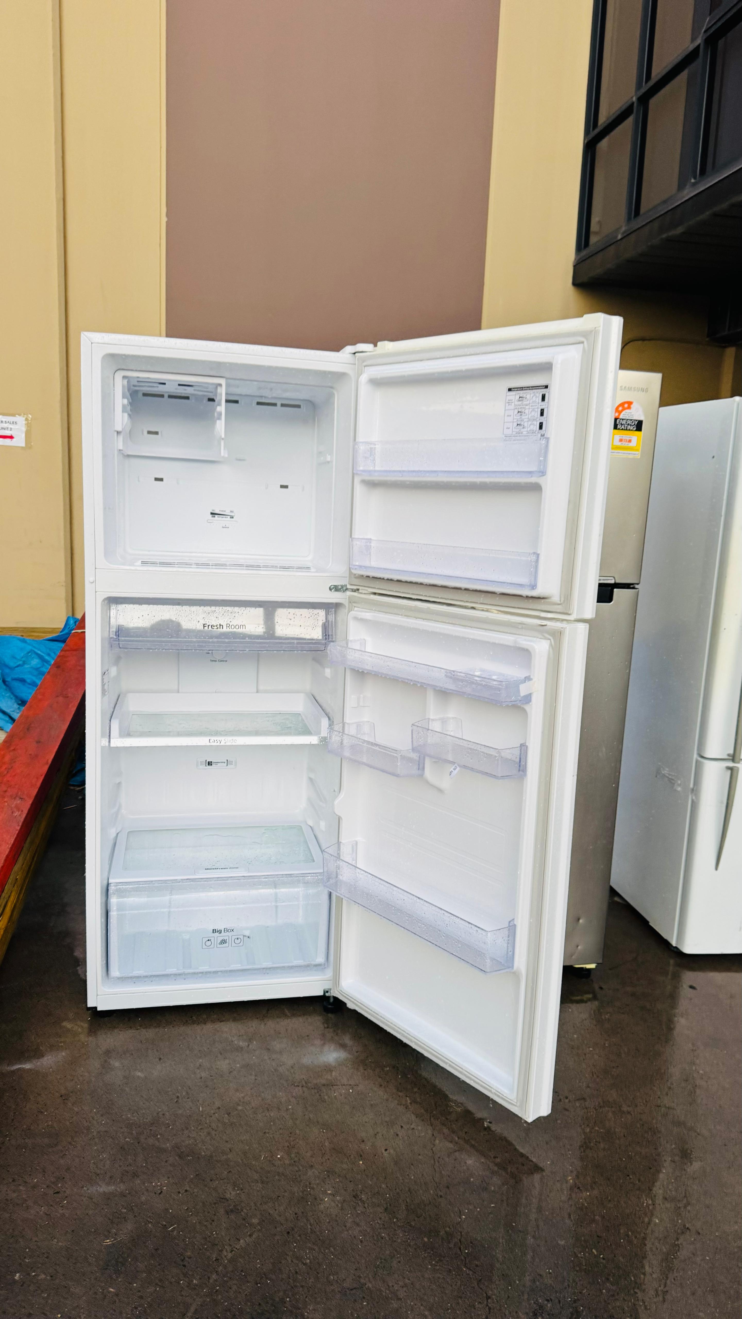SAMSUNG 393 LITRES FRIDGE FREEZER