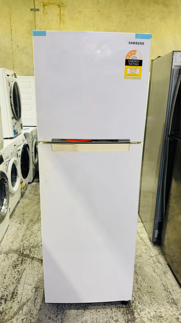 SAMSUNG 341 LITRES FRIDGE FREEZER