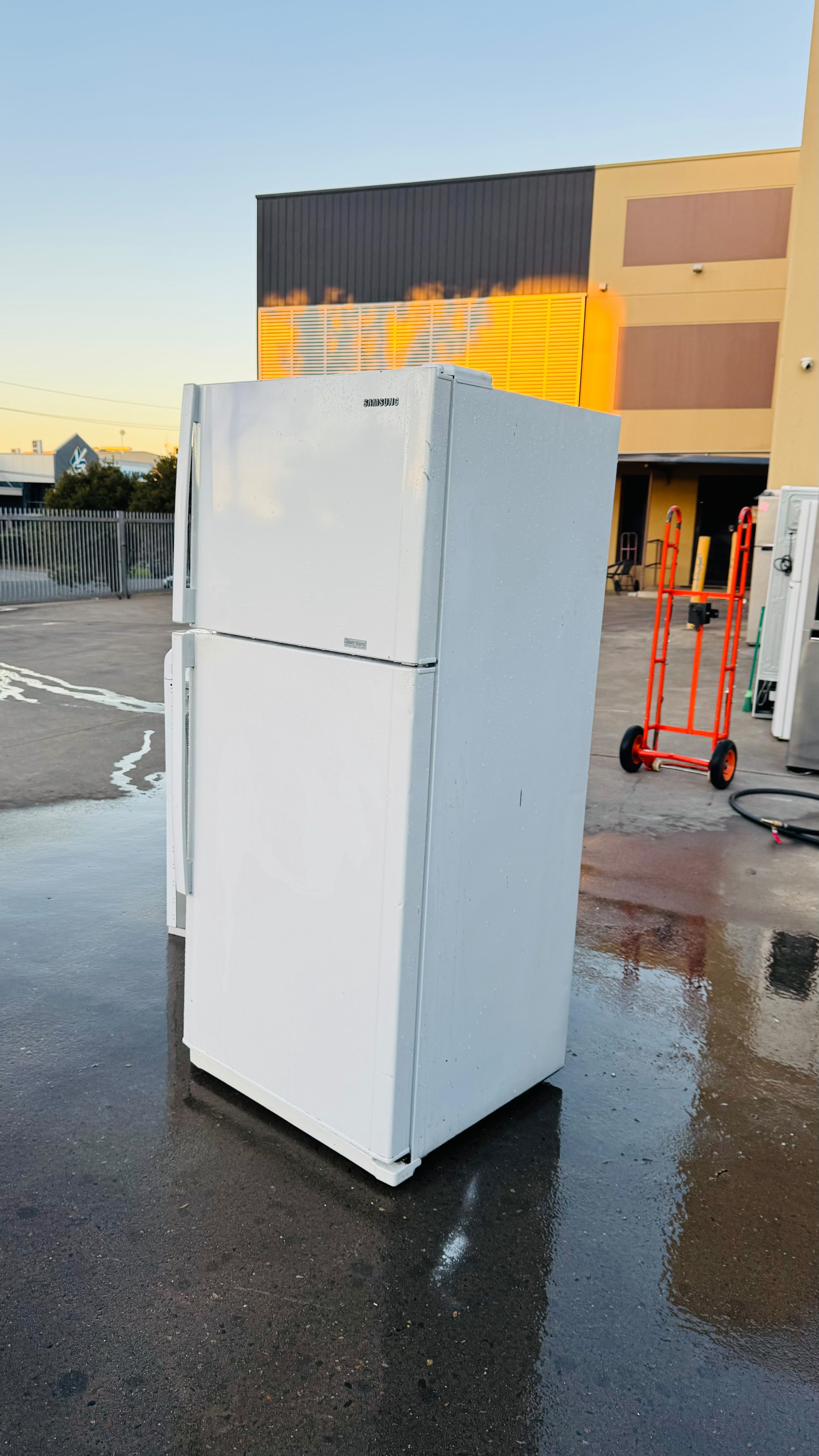 SAMSUNG 419 LITRES FRIDGE FREEZER
