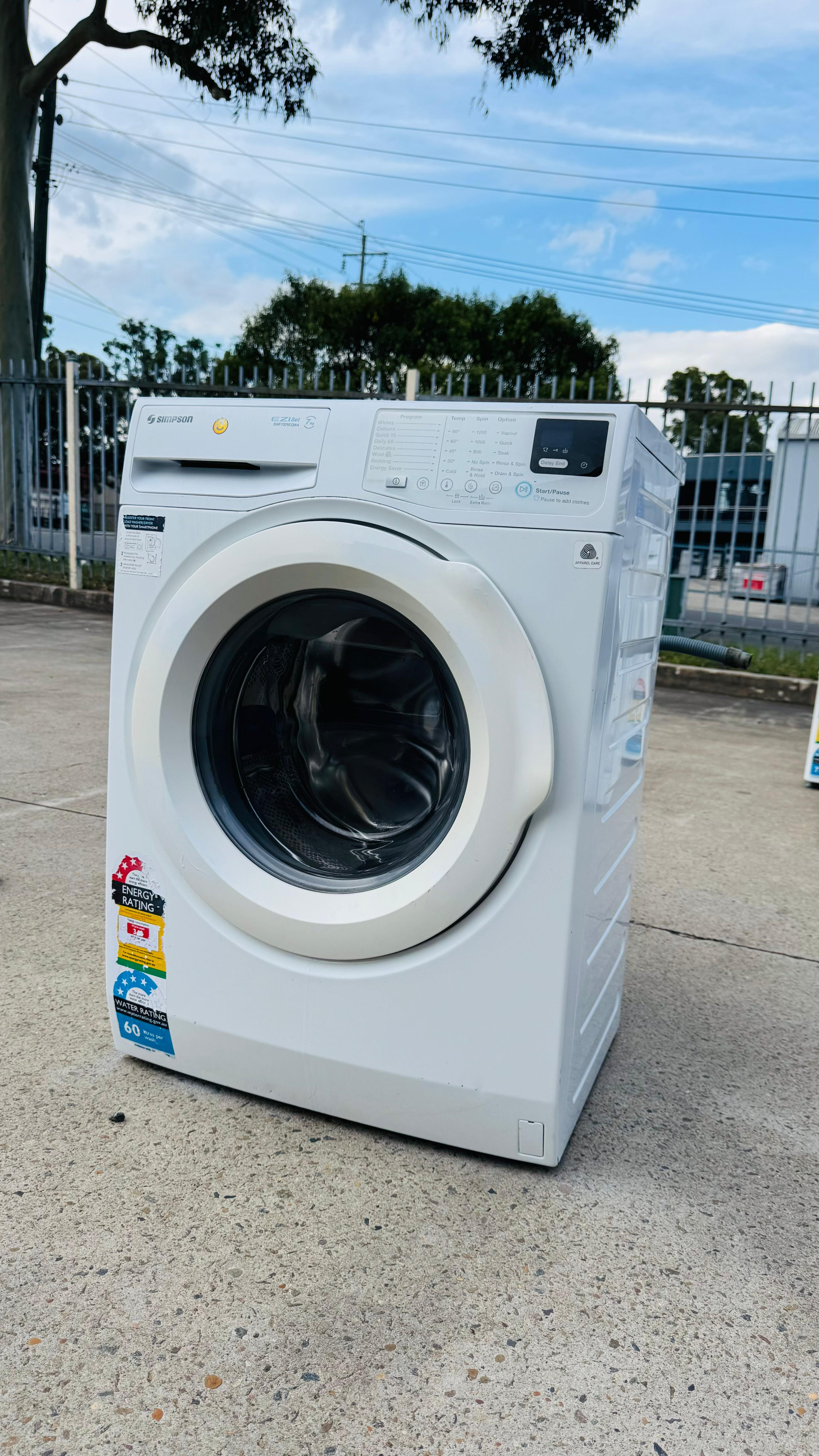 SIMPSON 7KGS FRONT LOADER WASHING MACHINE
