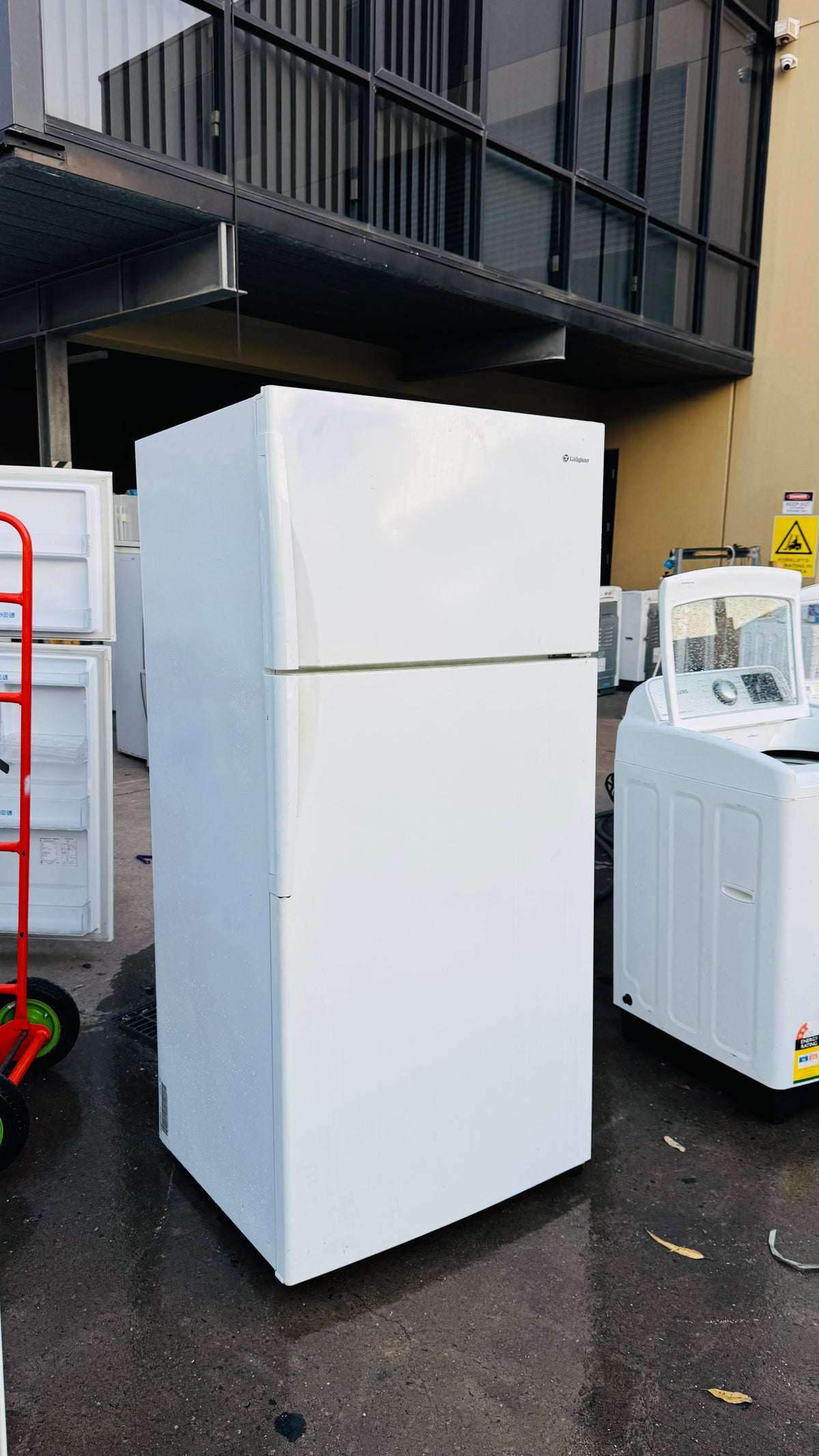 WESTINGHOUSE 520 LITRES FRIDGE FREEZER