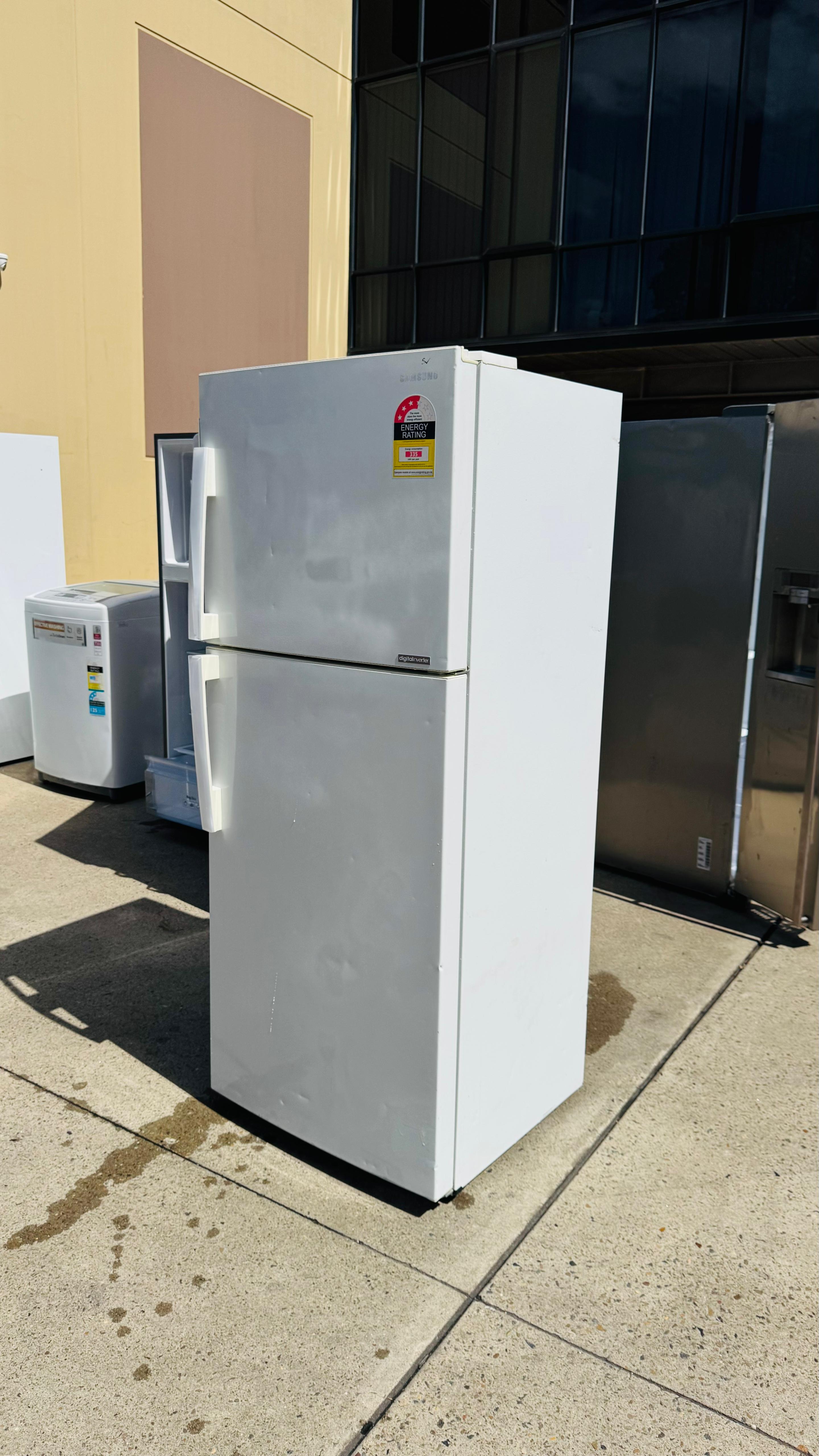 SAMSUNG 393 LITRES FRIDGE FREEZER