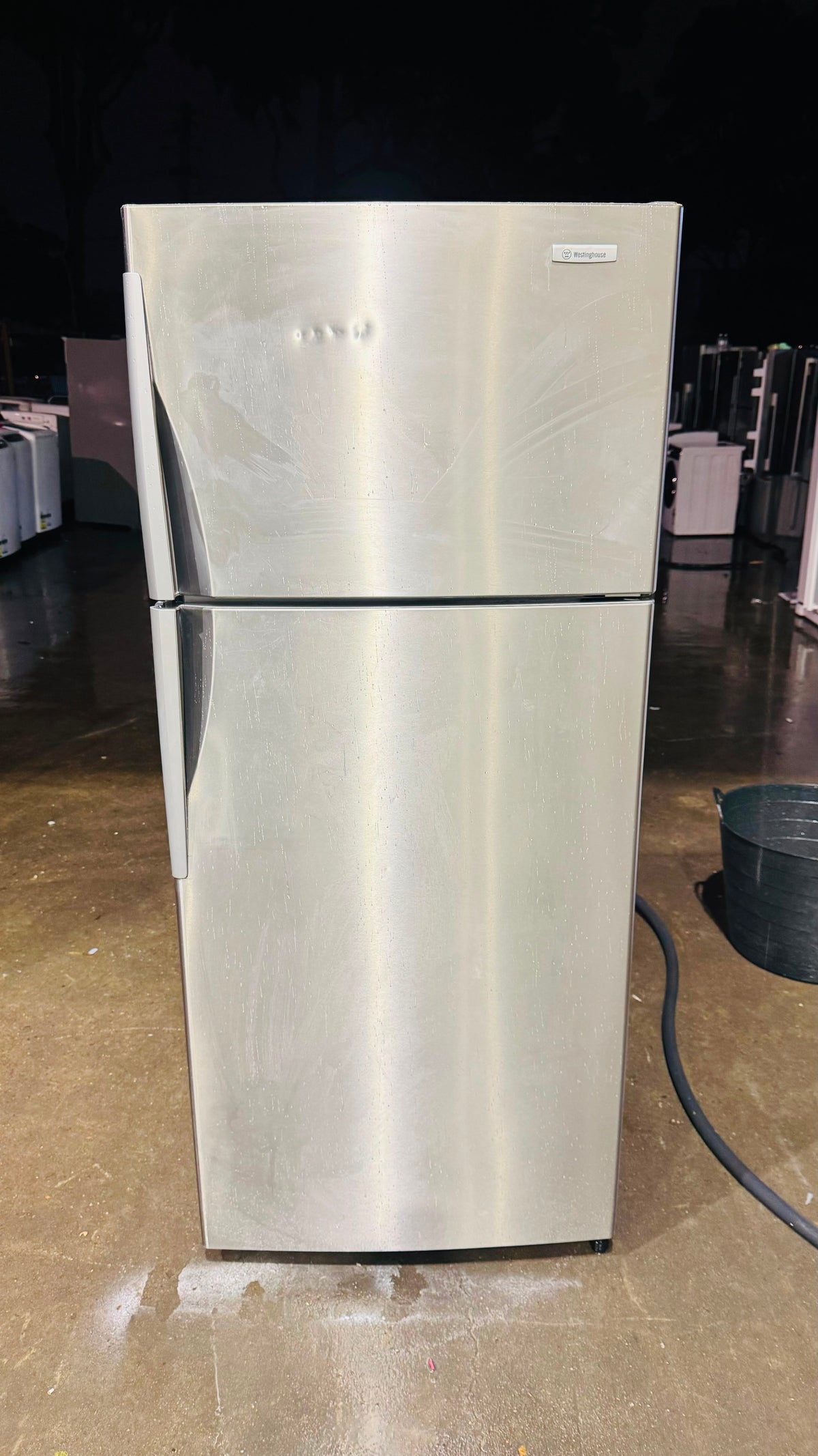 WESTINGHOUSE 420 LITRES FRIDGE FREEZER
