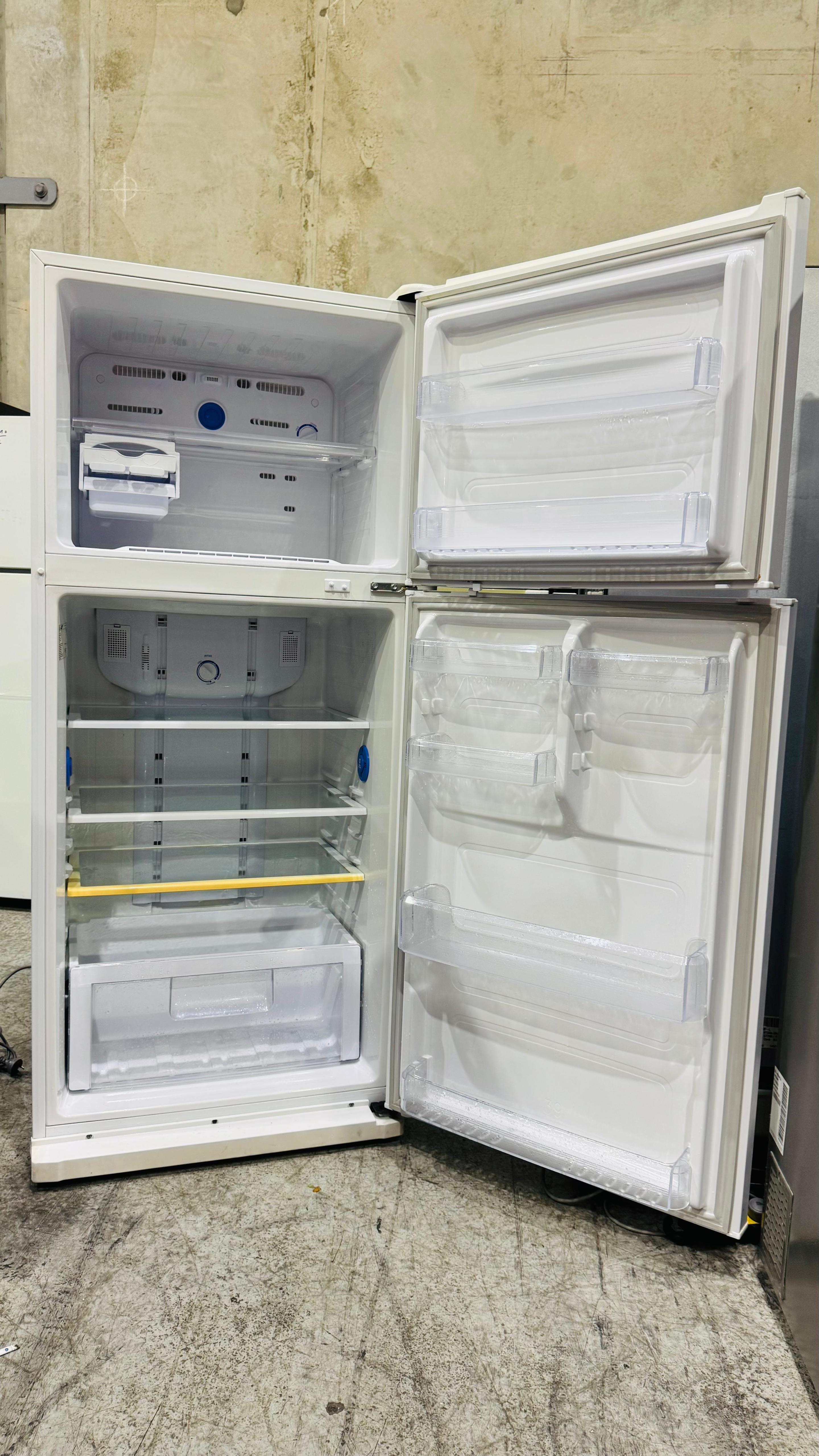SAMSUNG 434 LITRES FRIDGE FREEZER