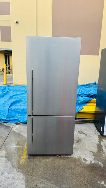 FISHER AND PAYKEL 442 LITRES FRIDGE FREEZER