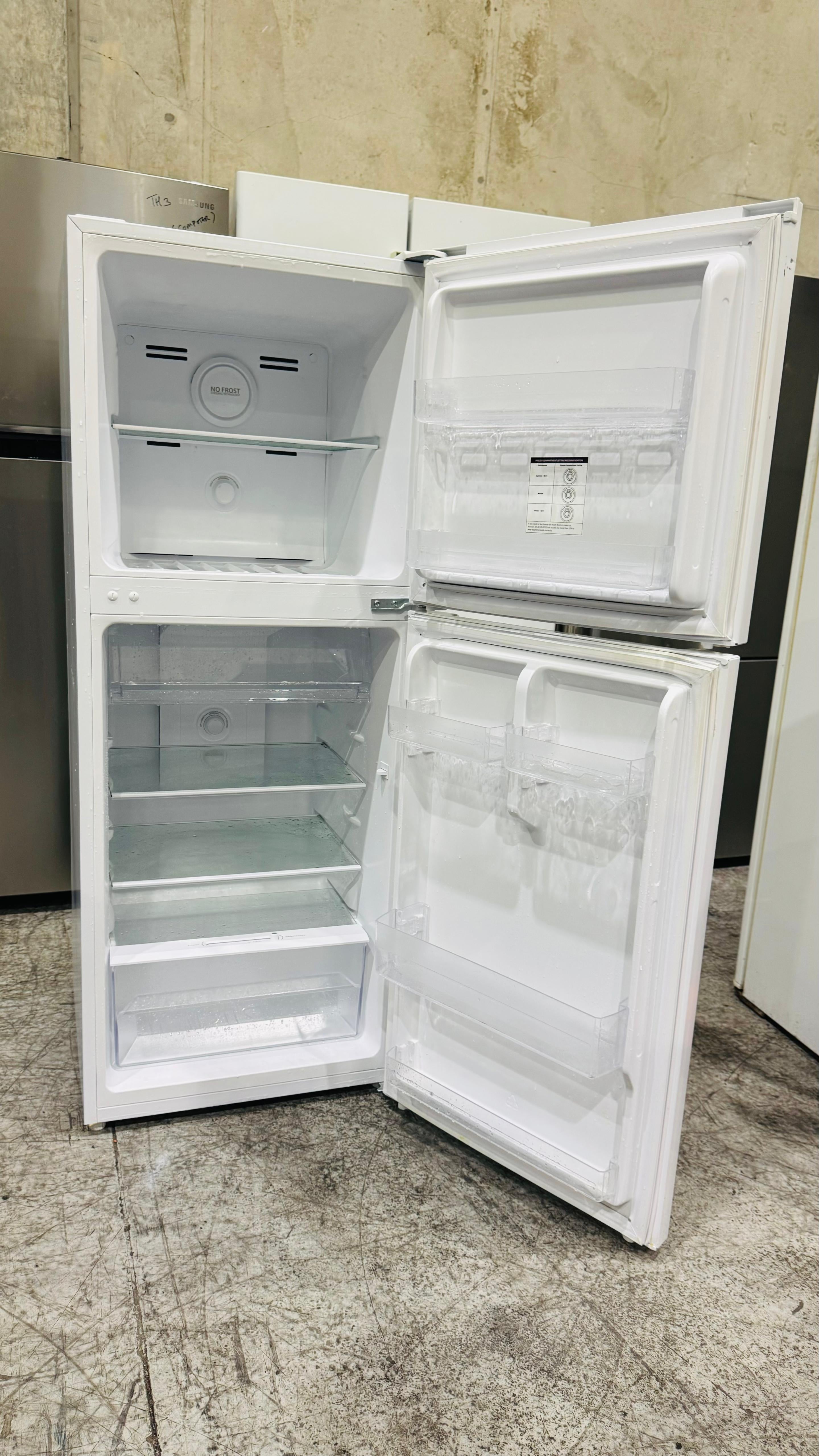 HAIER 220 LITRES FRIDGE FREEZER
