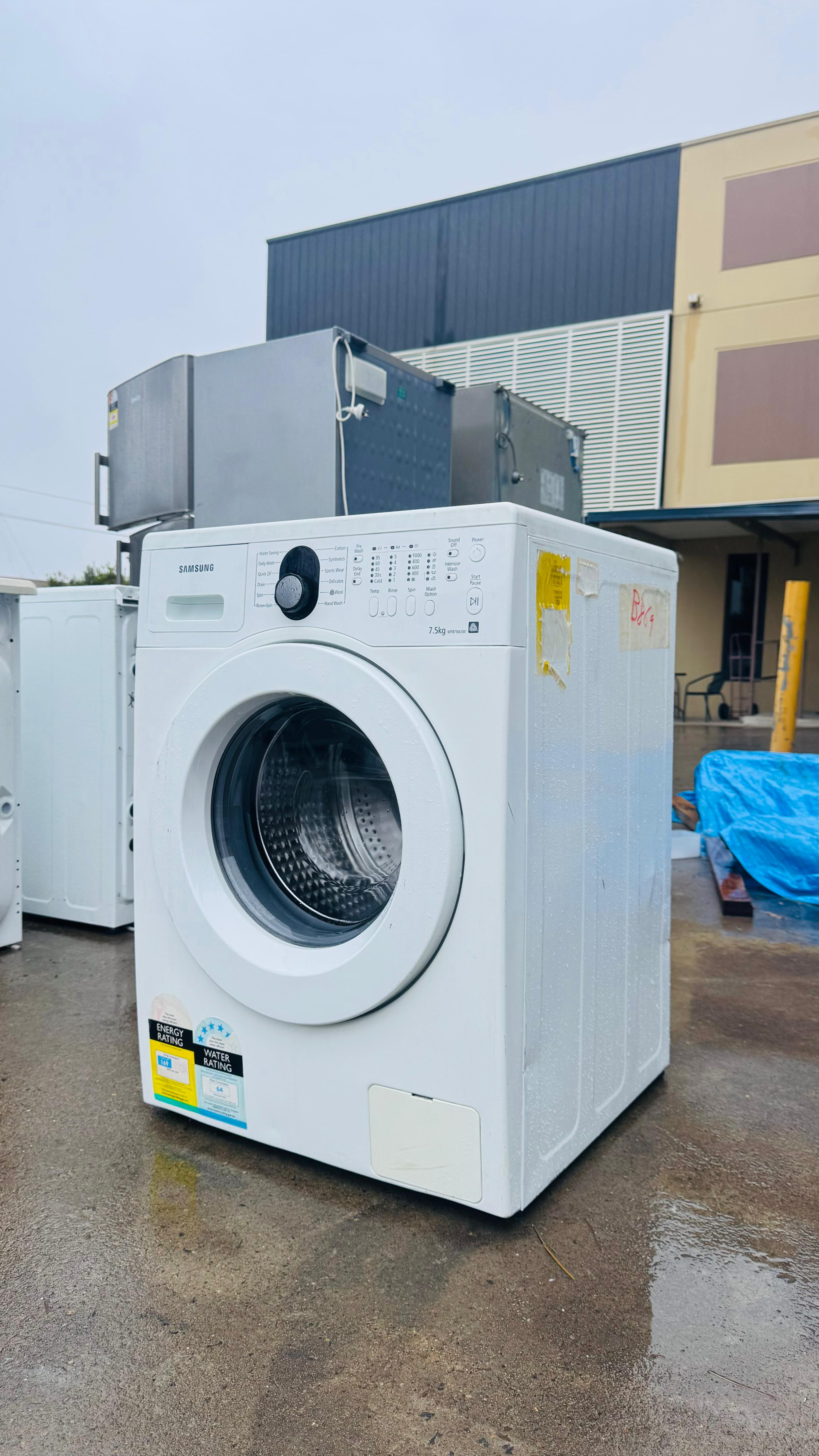 SAMSUNG 7.5KGS FRONT LOADER WASHING MACHINE