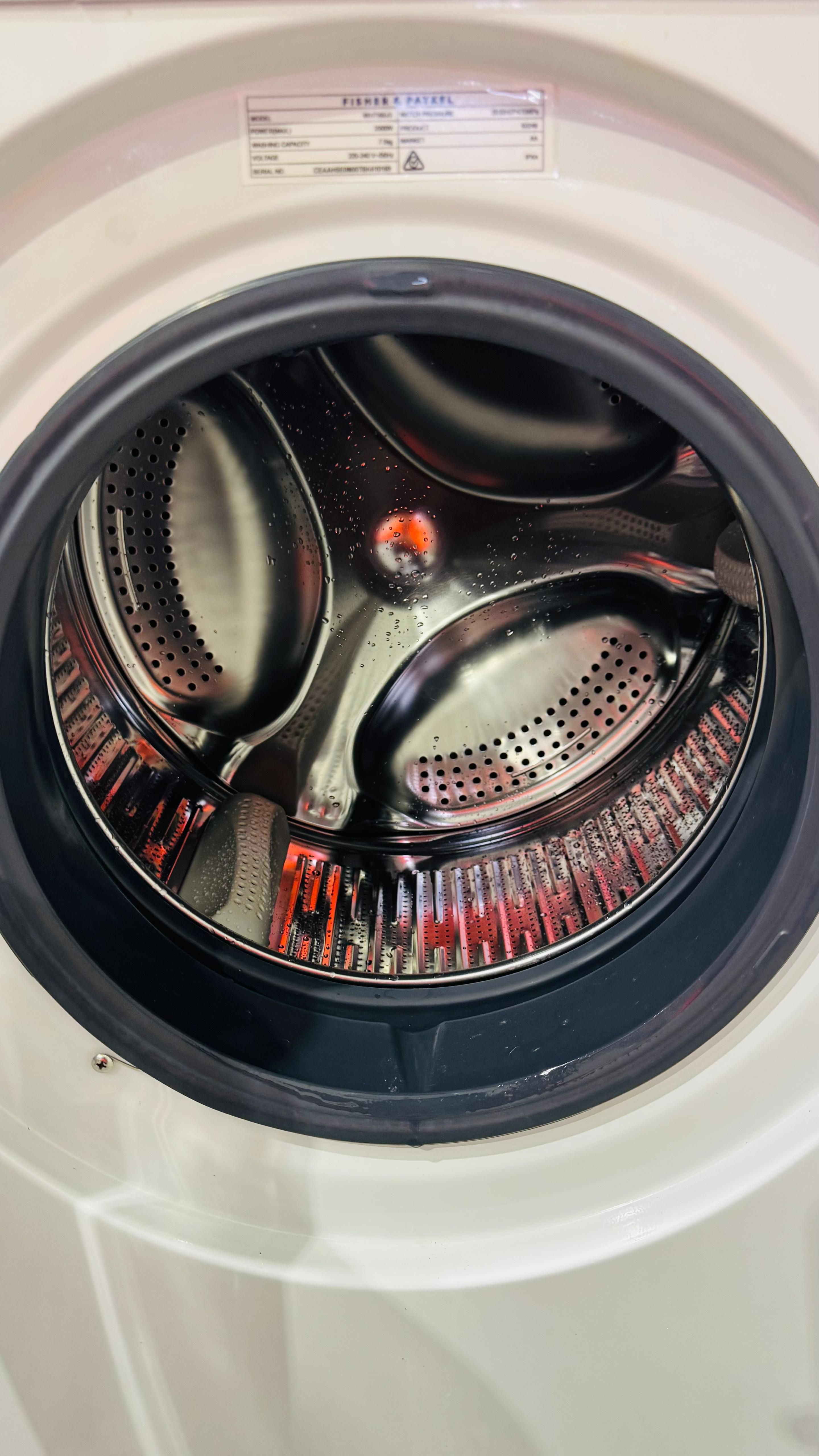 FISHER AND PAYKEL 7.5KGS FRONT LOADER WASHING MACHINE