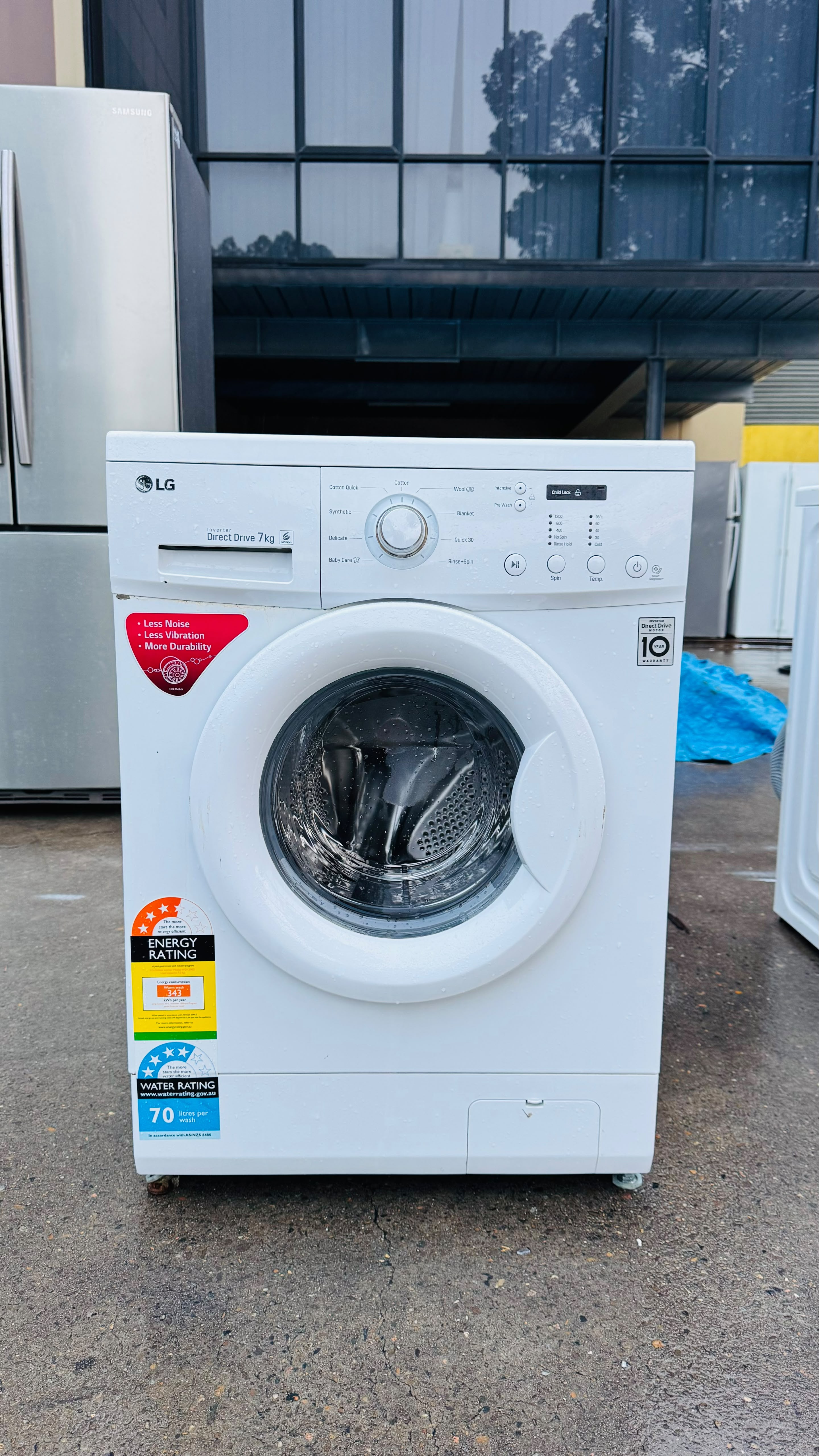 LG 7KGS FRONT LOADER WASHING MACHINE
