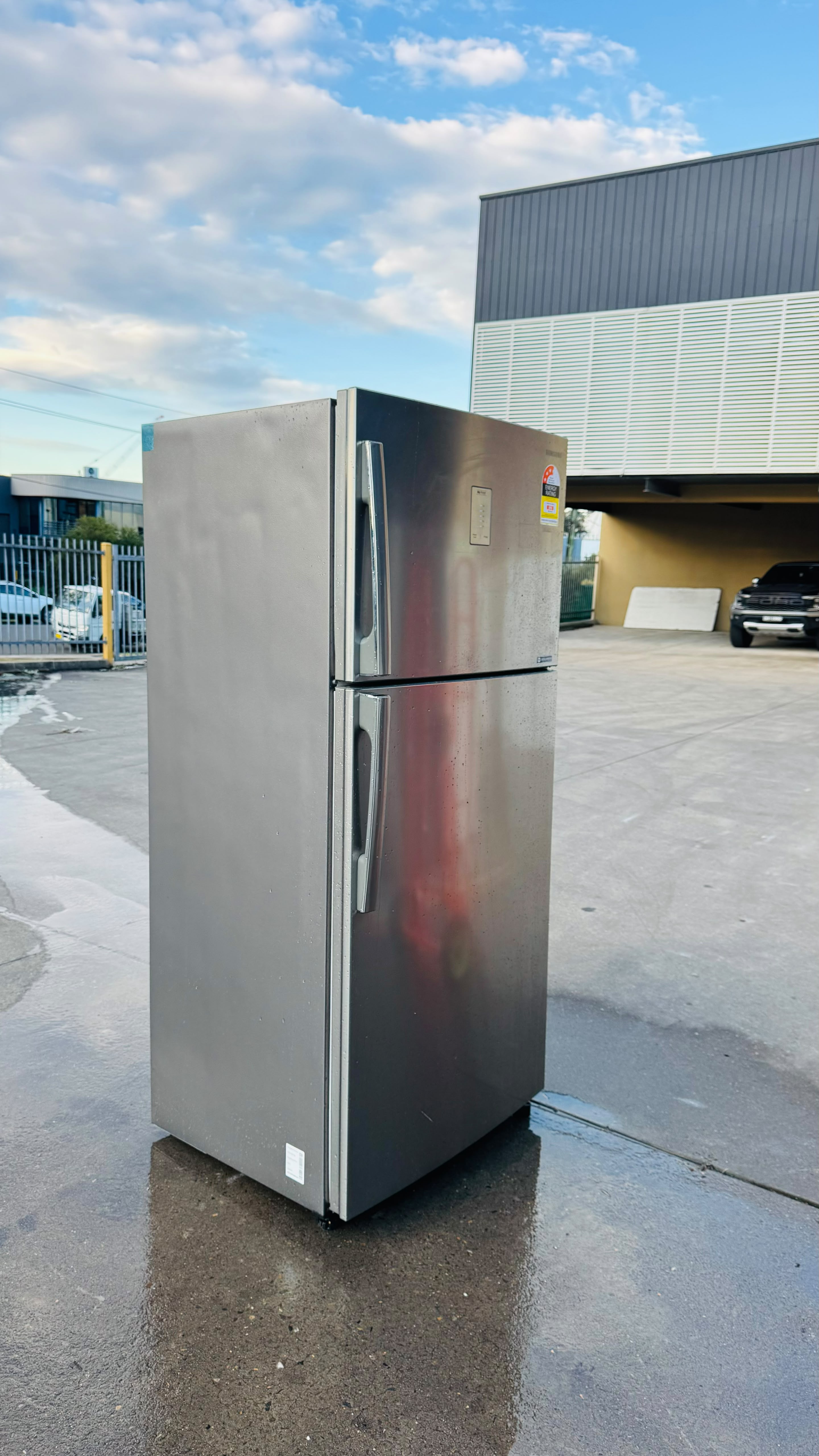 SAMSUNG 527 LITRES FRIDGE FREEZER