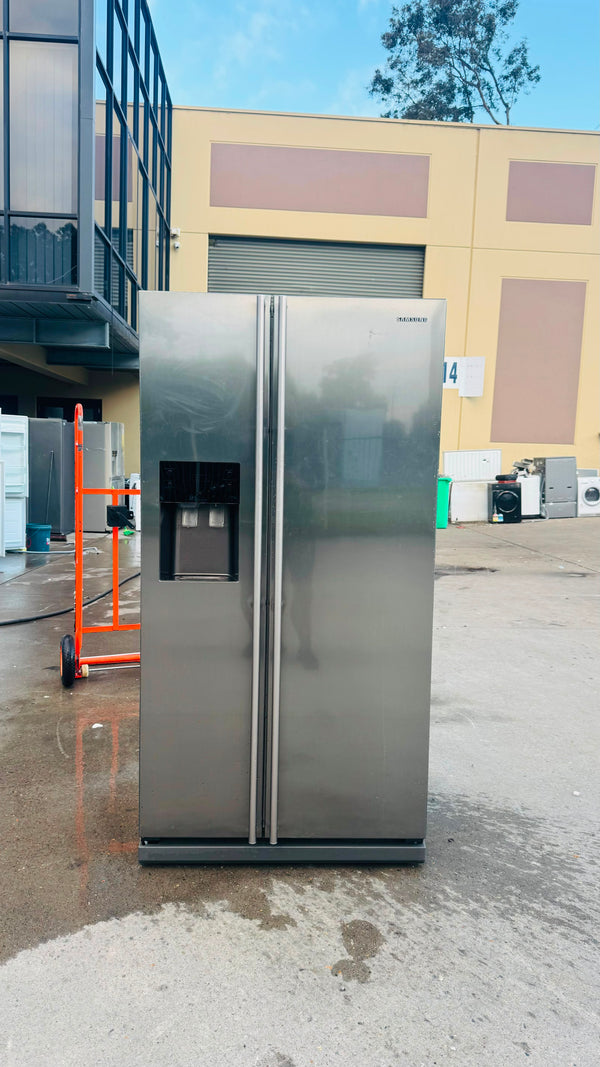 SAMSUNG 585 LITRES SIDE BY SIDE DOOR  FRIDGE FREEZER