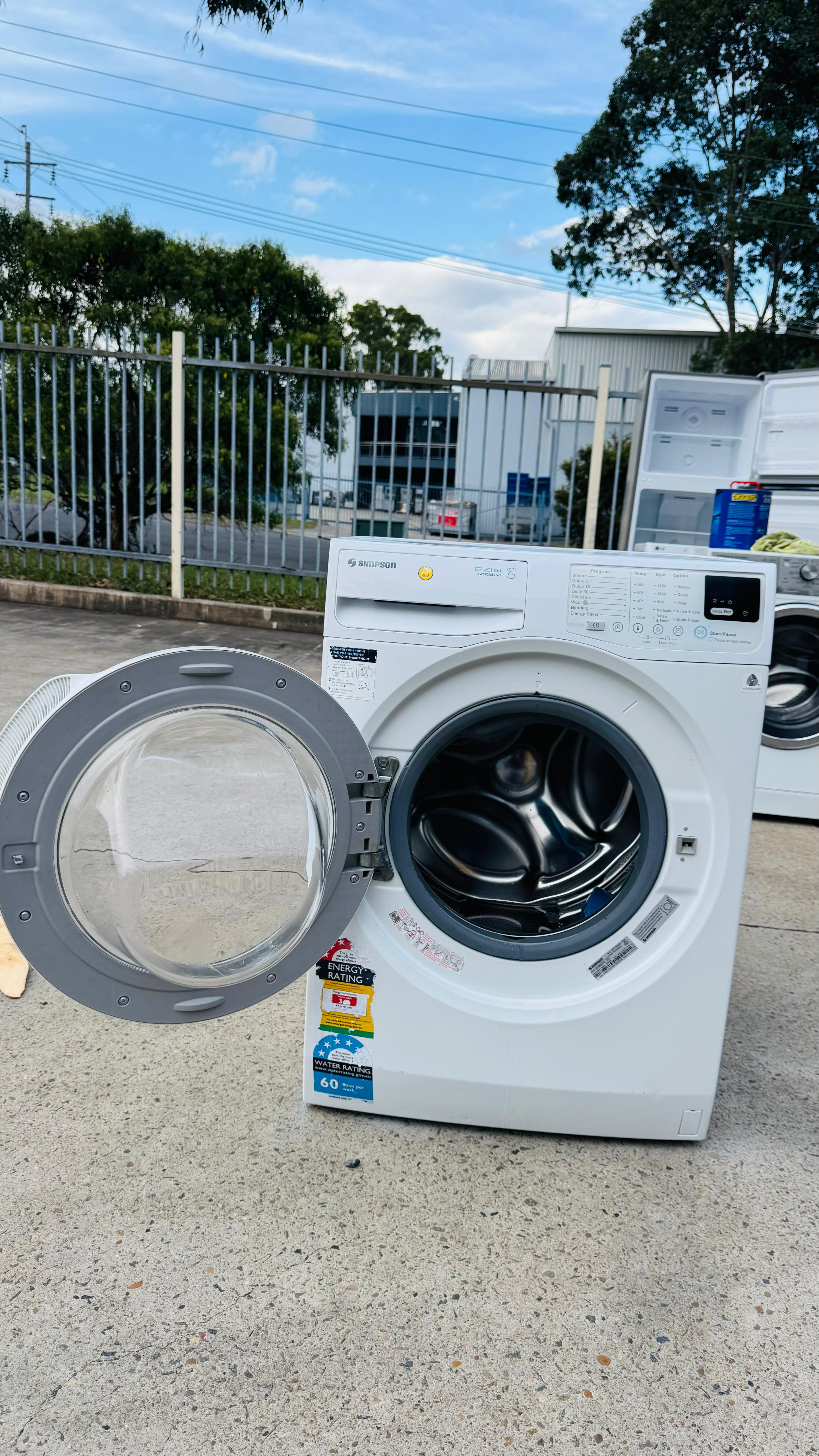 SIMPSON 7KGS FRONT LOADER WASHING MACHINE
