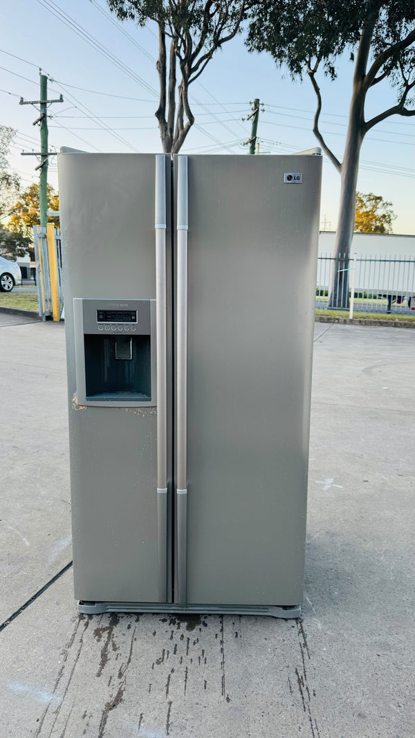 LG 691 LITRES SIDE BY SIDE FRIDGE FREEZER