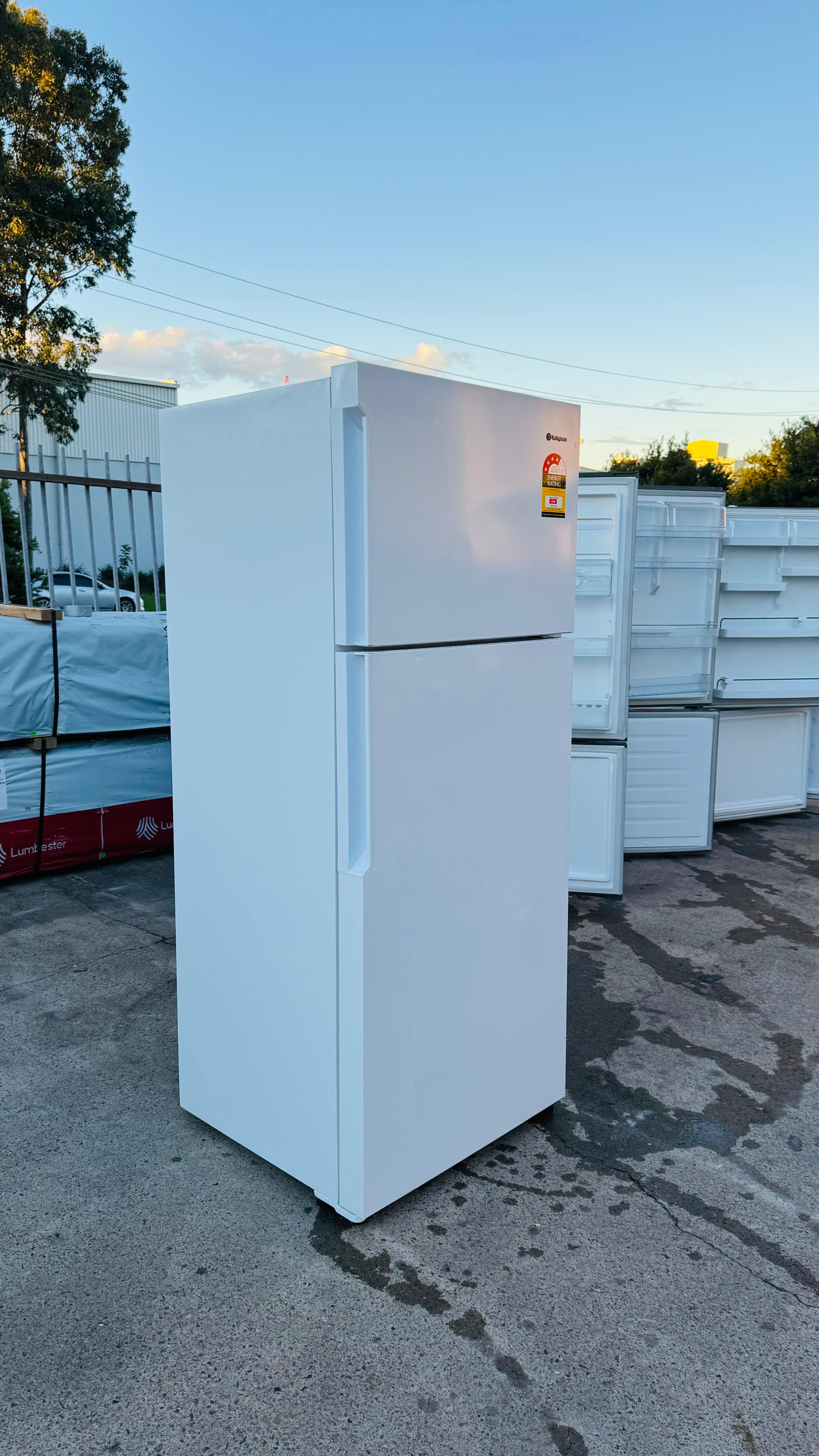 WESTINGHOUSE 461 LITRES FRIDGE FREEZER