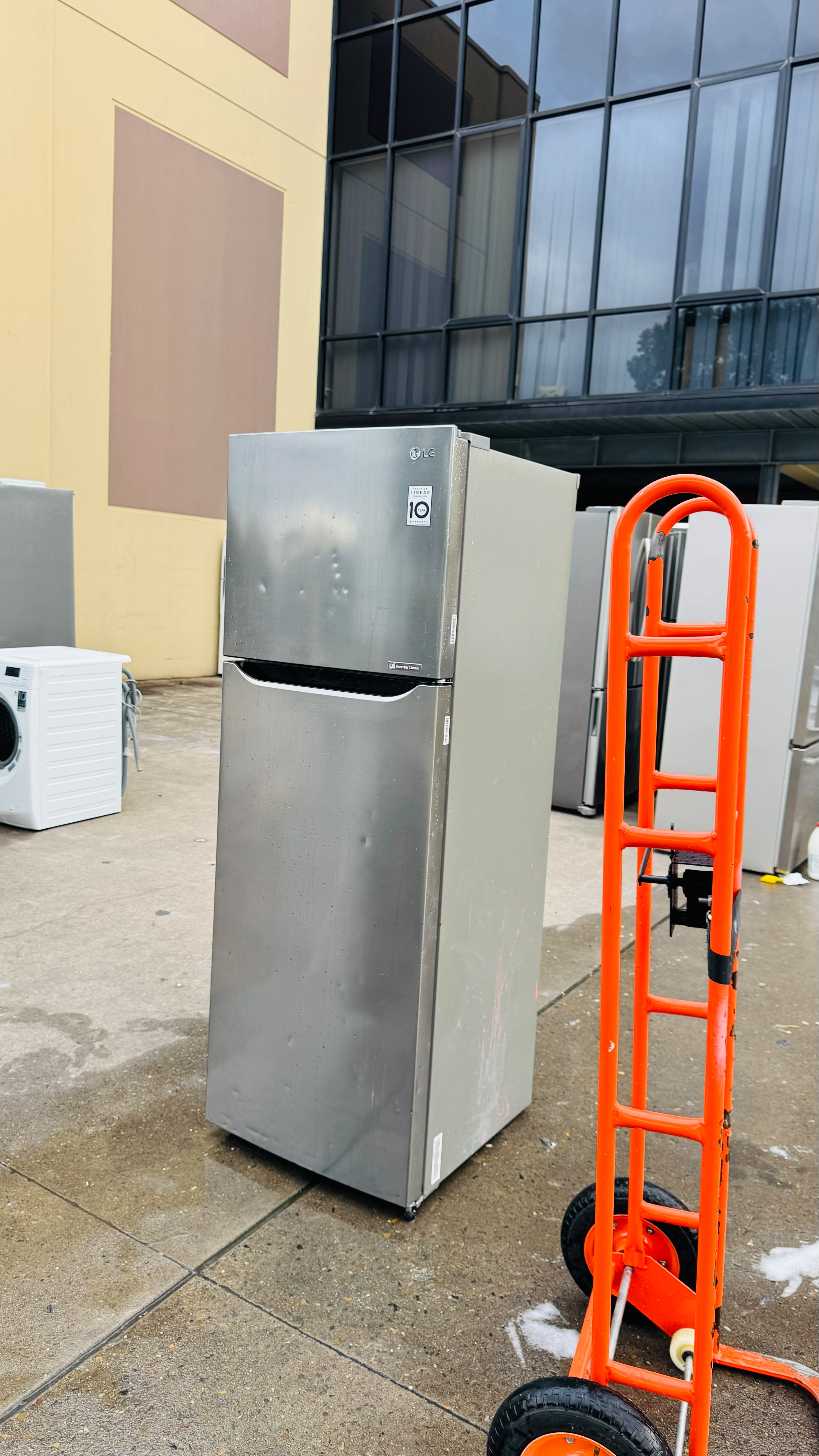 LG 332 LITRES FRIDGE FREEZER