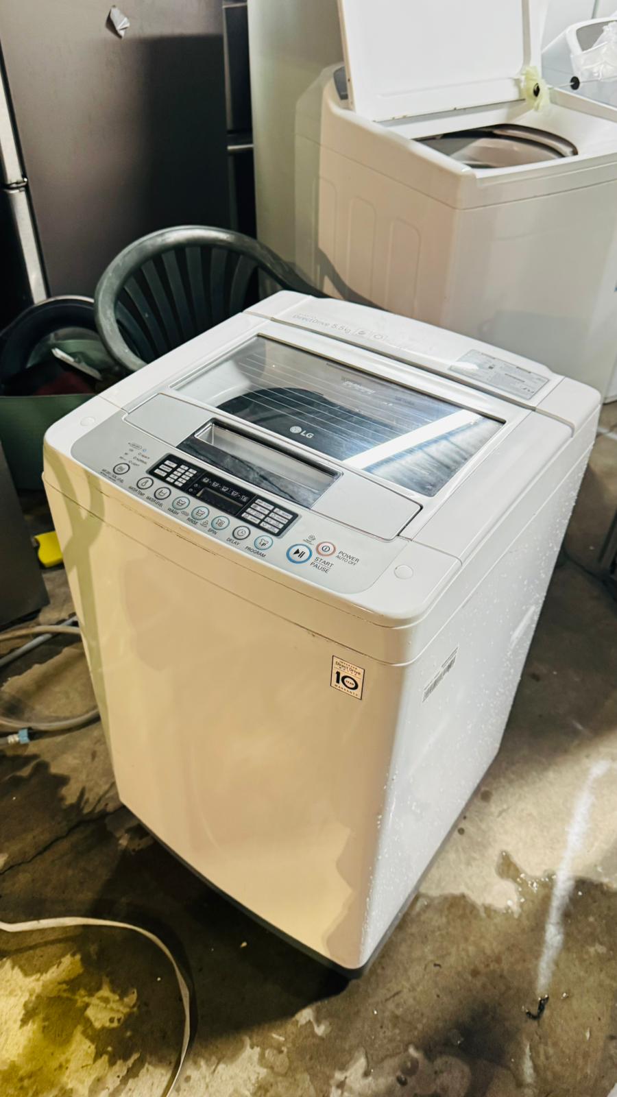 LG 5.5 KGS TOP LOADER WASHING MACHINE