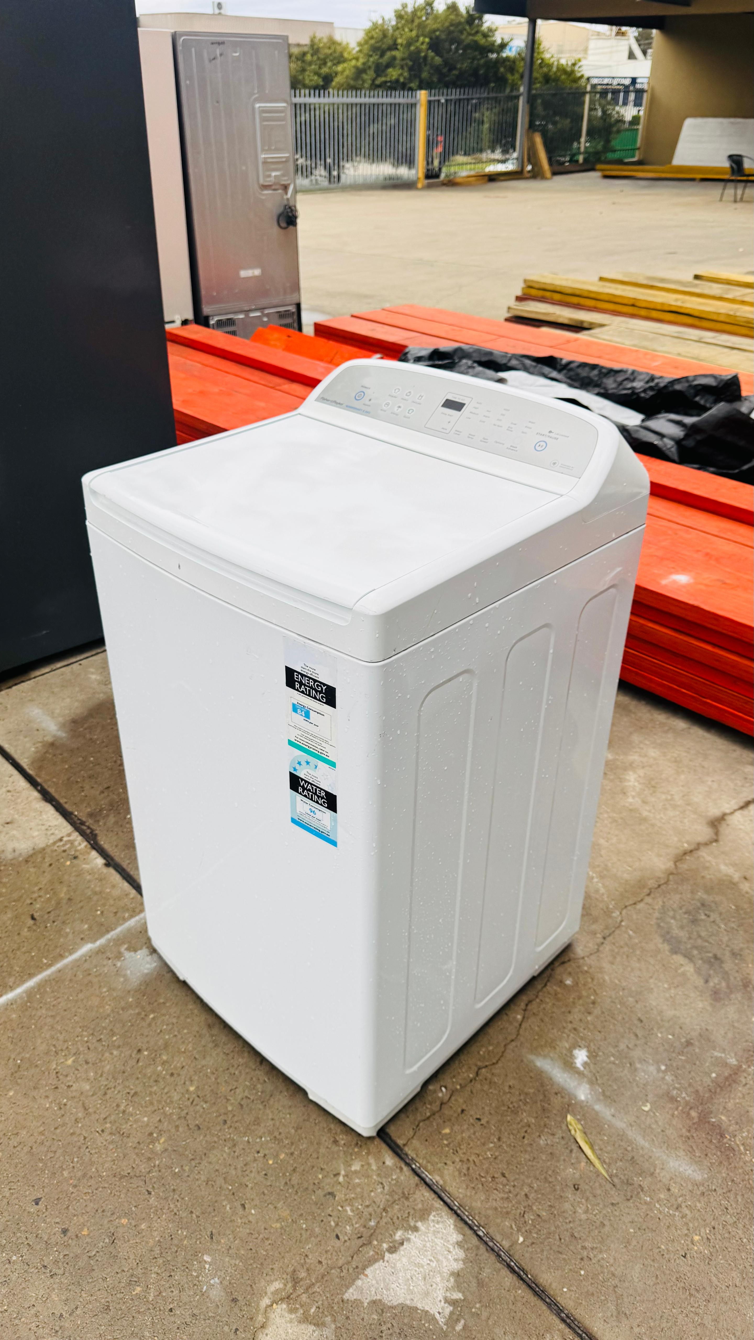 FISHER AND PAYKEL 8.5KGS TOP LOADER WASHING MACHINE