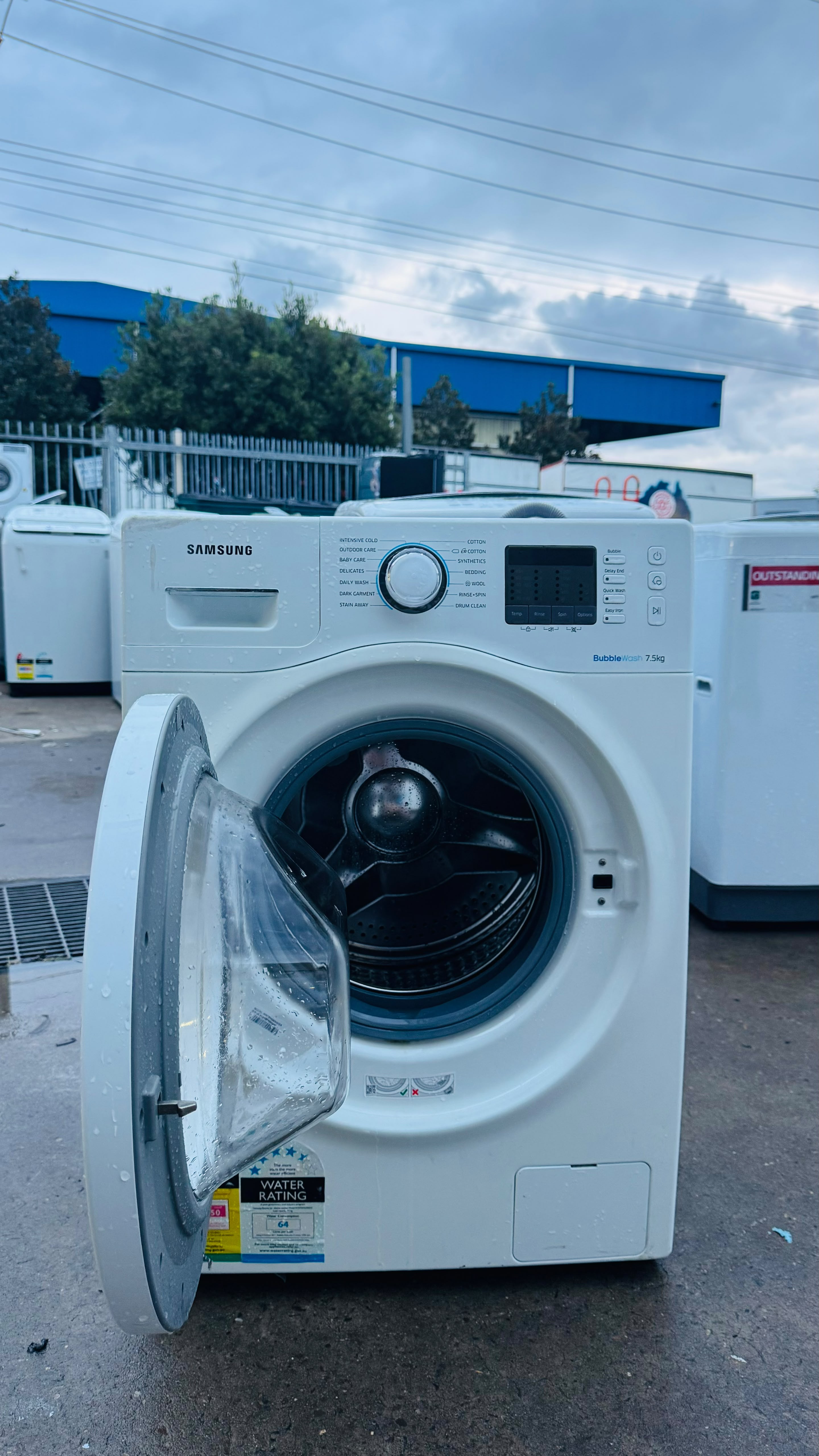 SAMSUNG 7.5KGS FRONT LOADER WASHING MACHINE