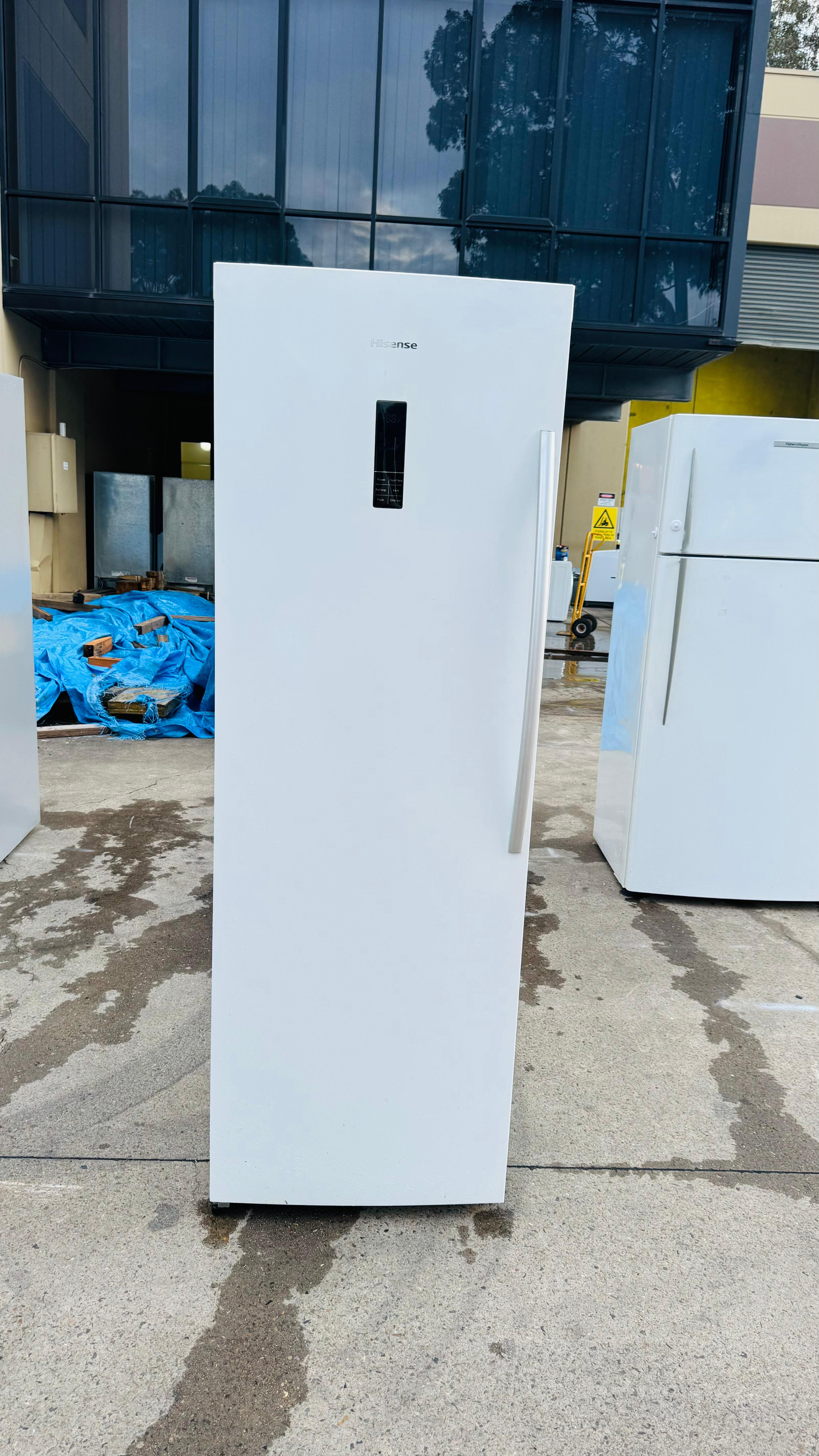 HISENSE 280 LITRES FRIDGE ONLY