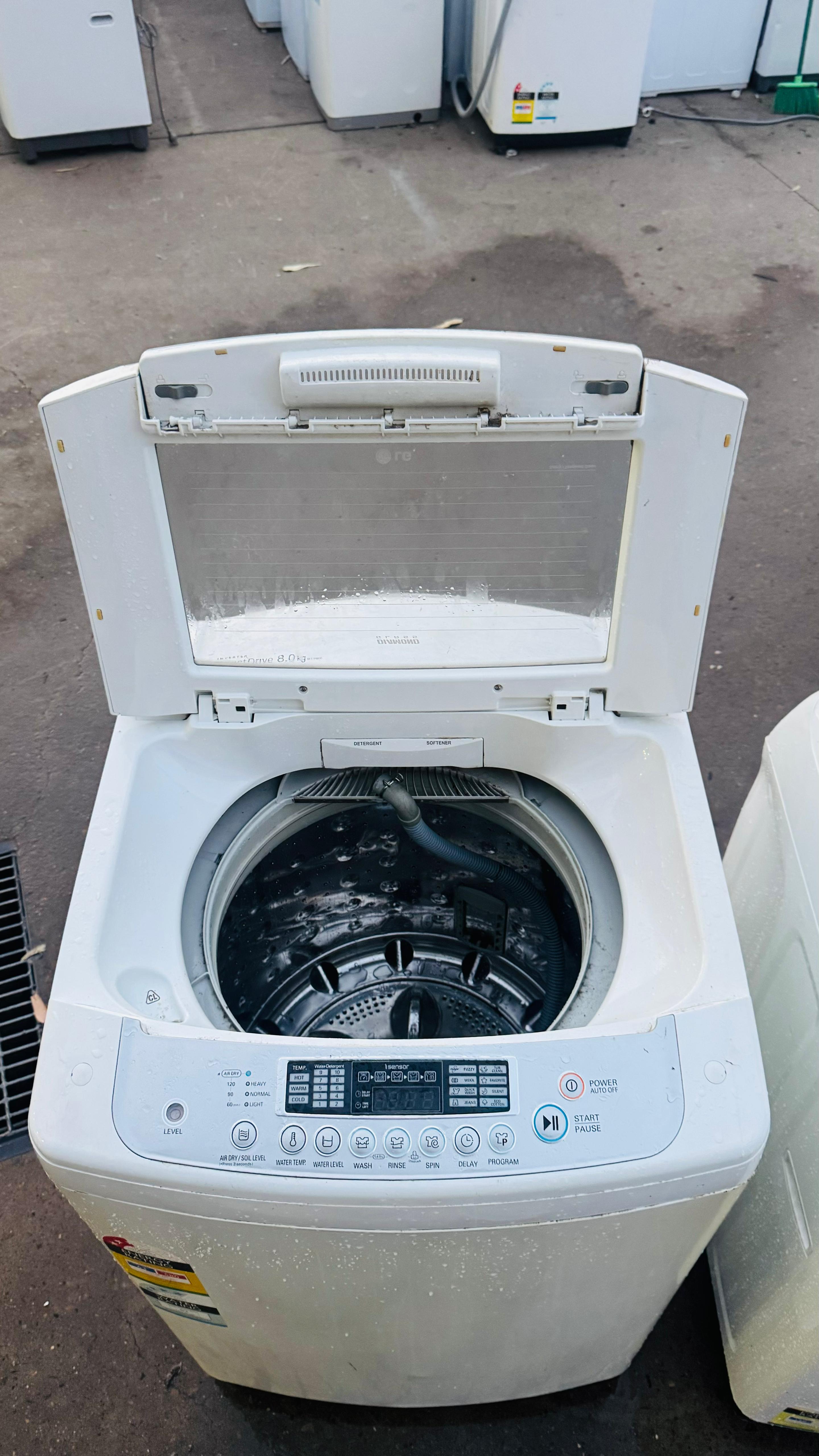 LG 8 KGS TOP LOADER WASHING MACHINE