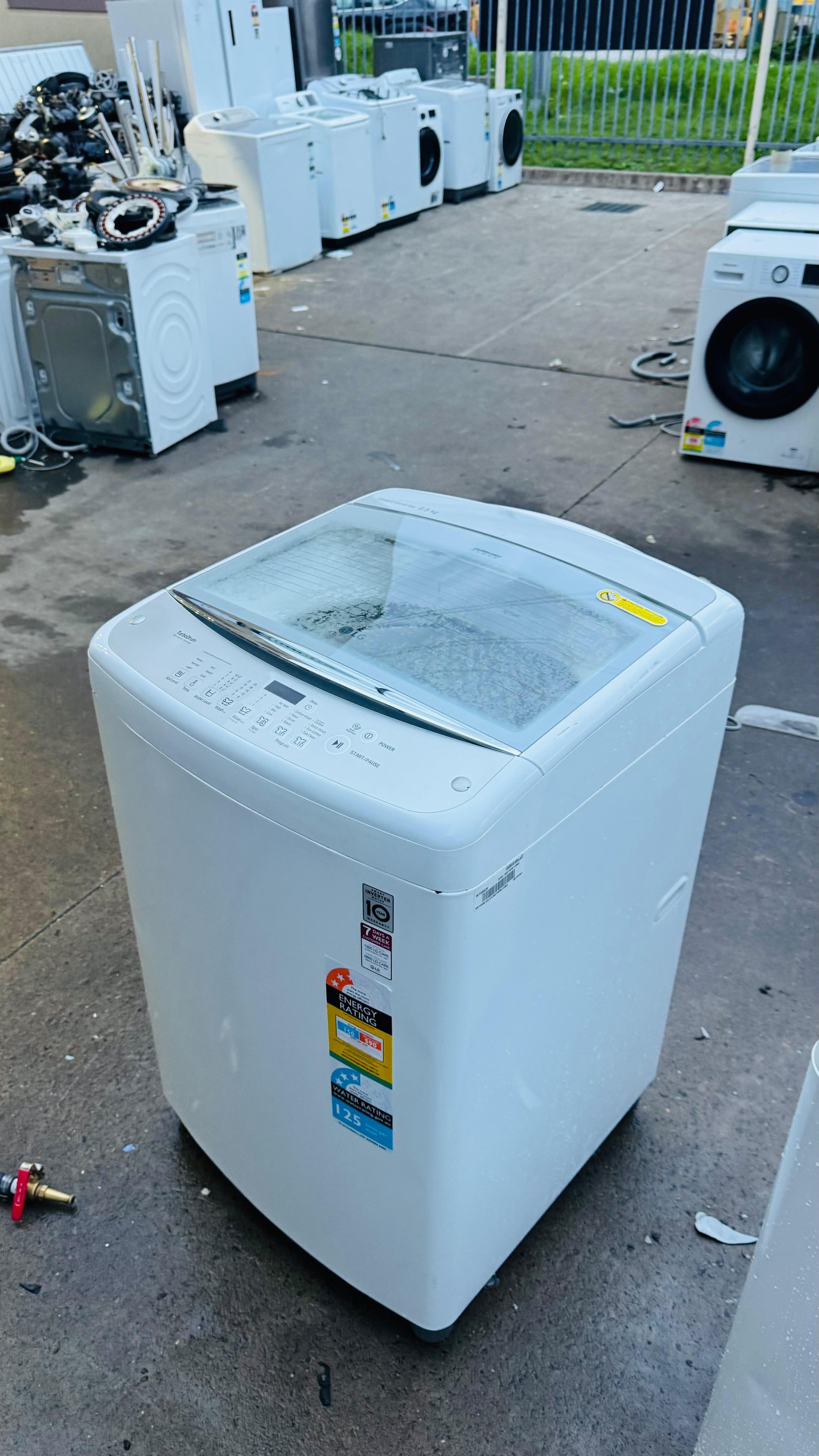 LG 8.5KGS TOP LOADER WASHING MACHINE