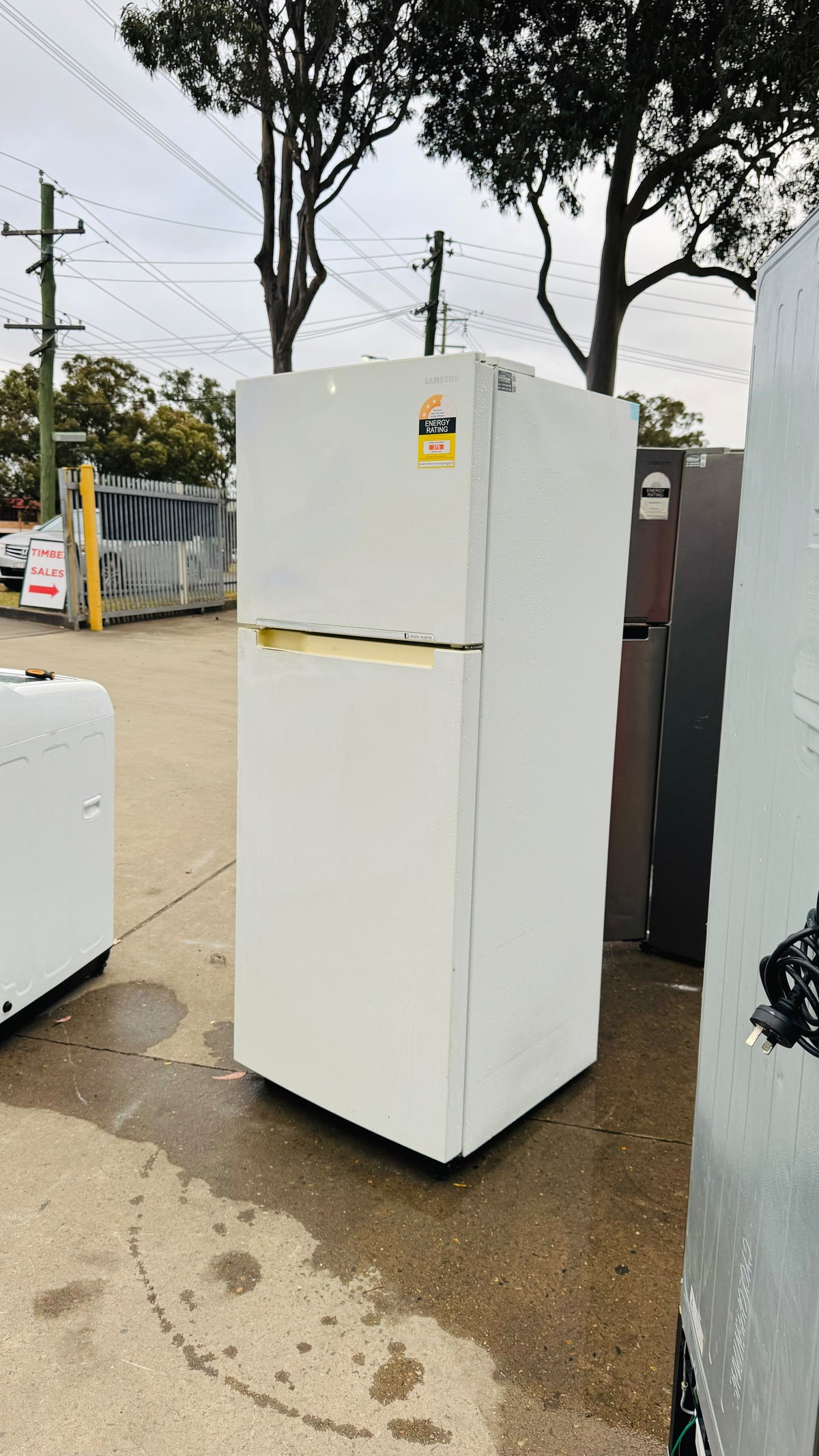 SAMSUNG 469 LITRES FRIDGE FREEZER