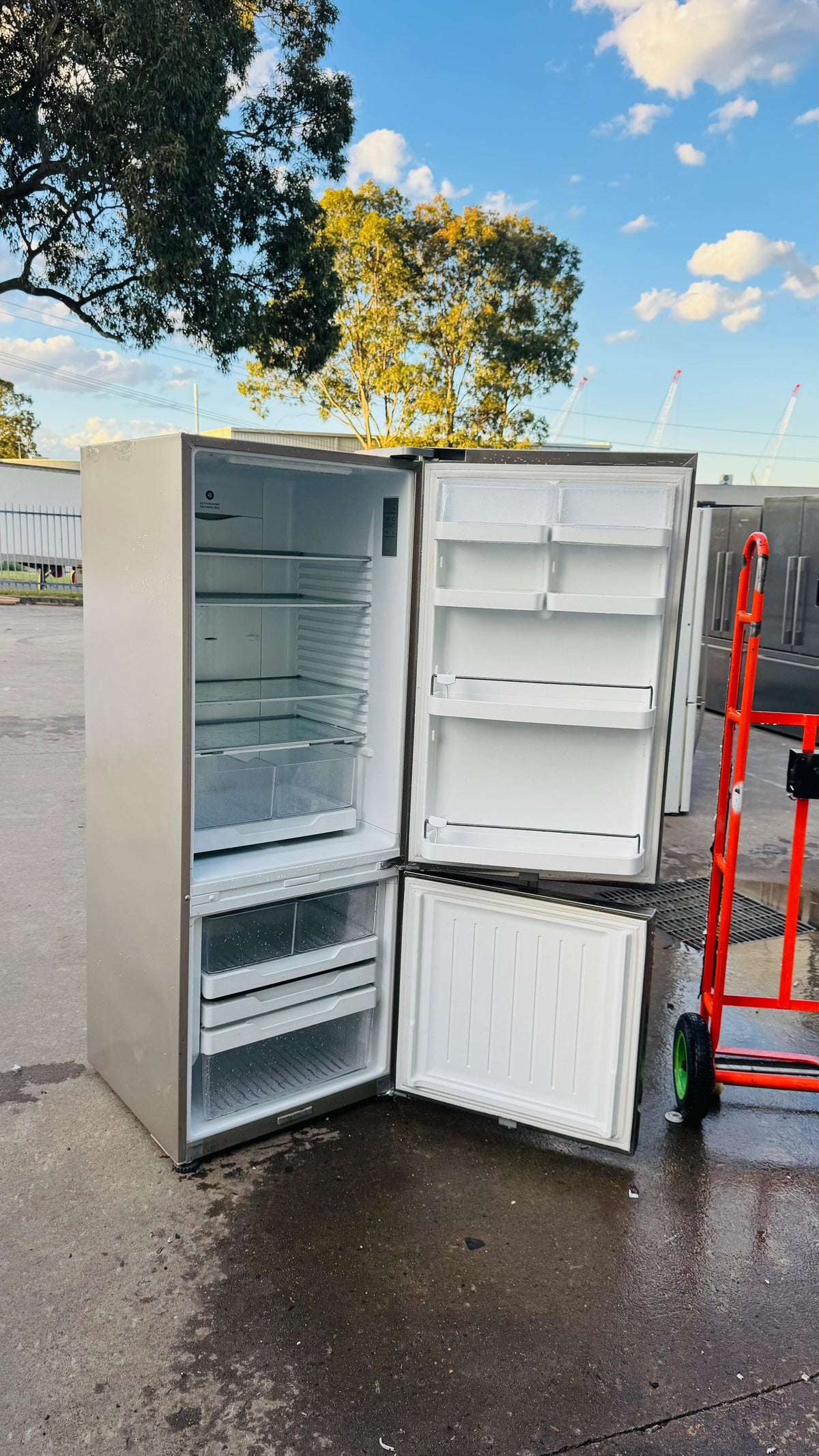 FISHER AND PAYKEL 442 LITRES FRIDGE FREEZER
