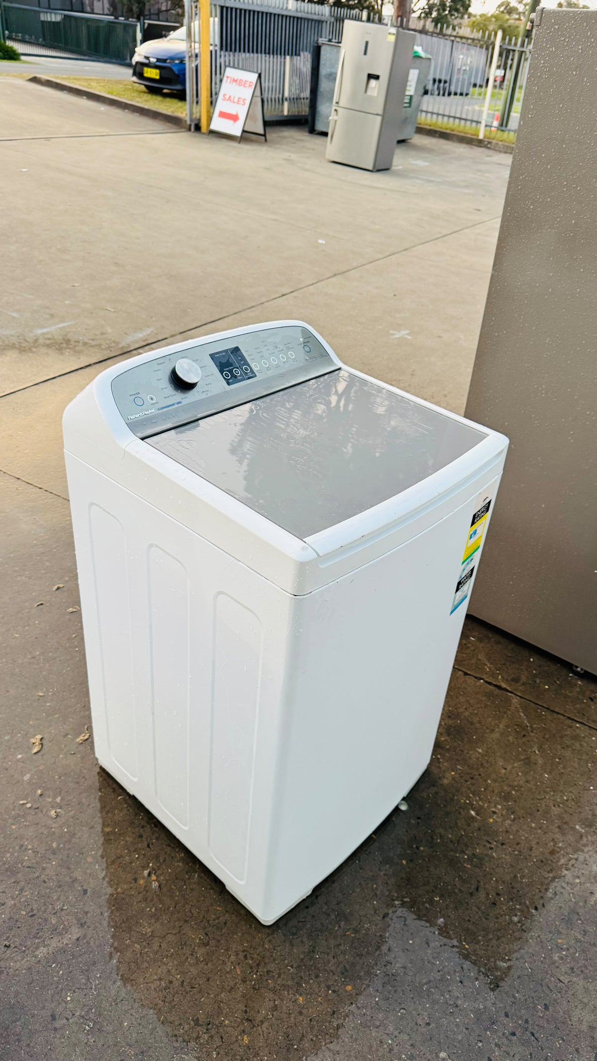 FISHER AND PAYKEL 8KGS TOP LOADER WASHING MACHINE