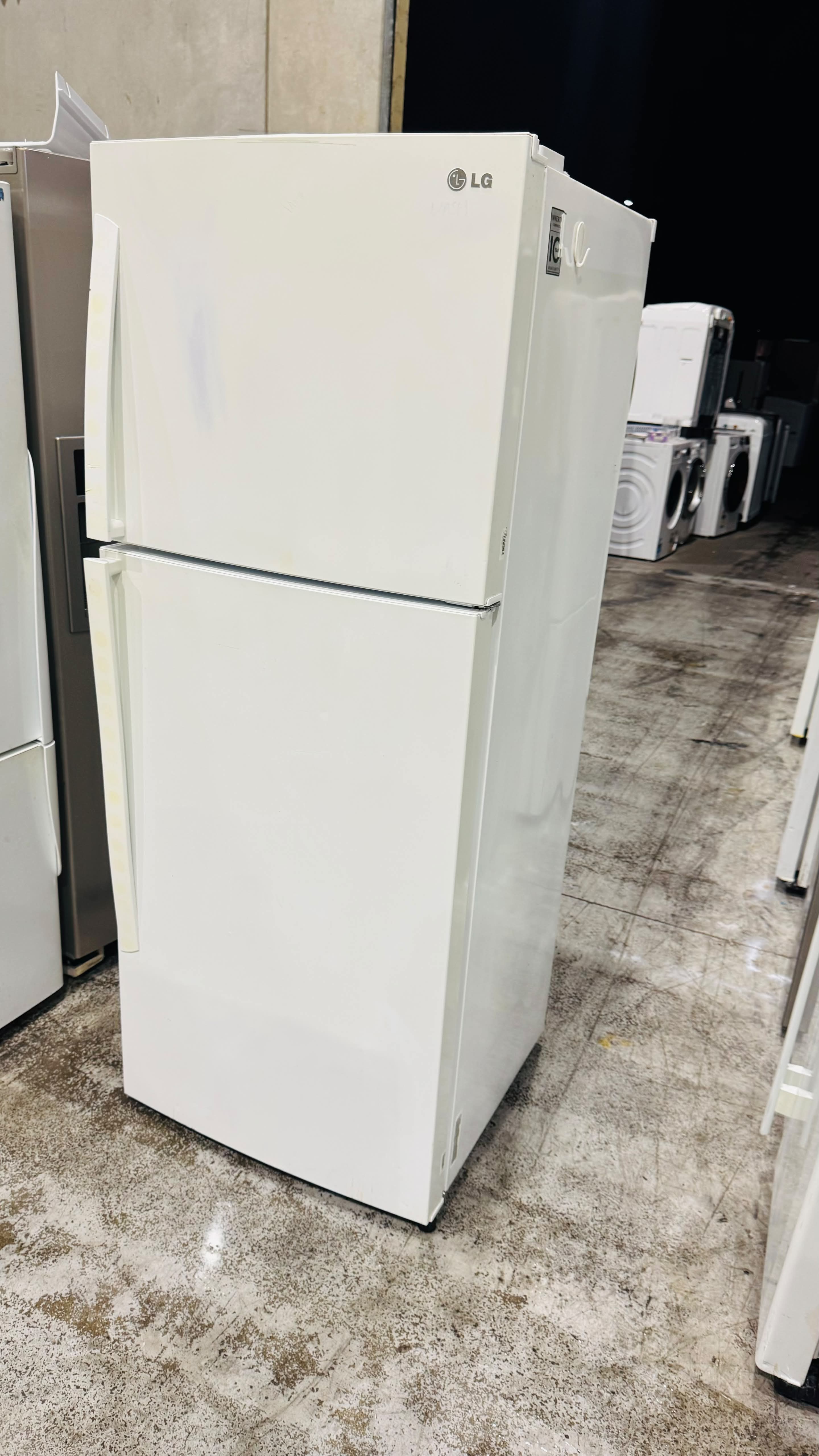 LG 407 LITRES FRIDGE FREEZER